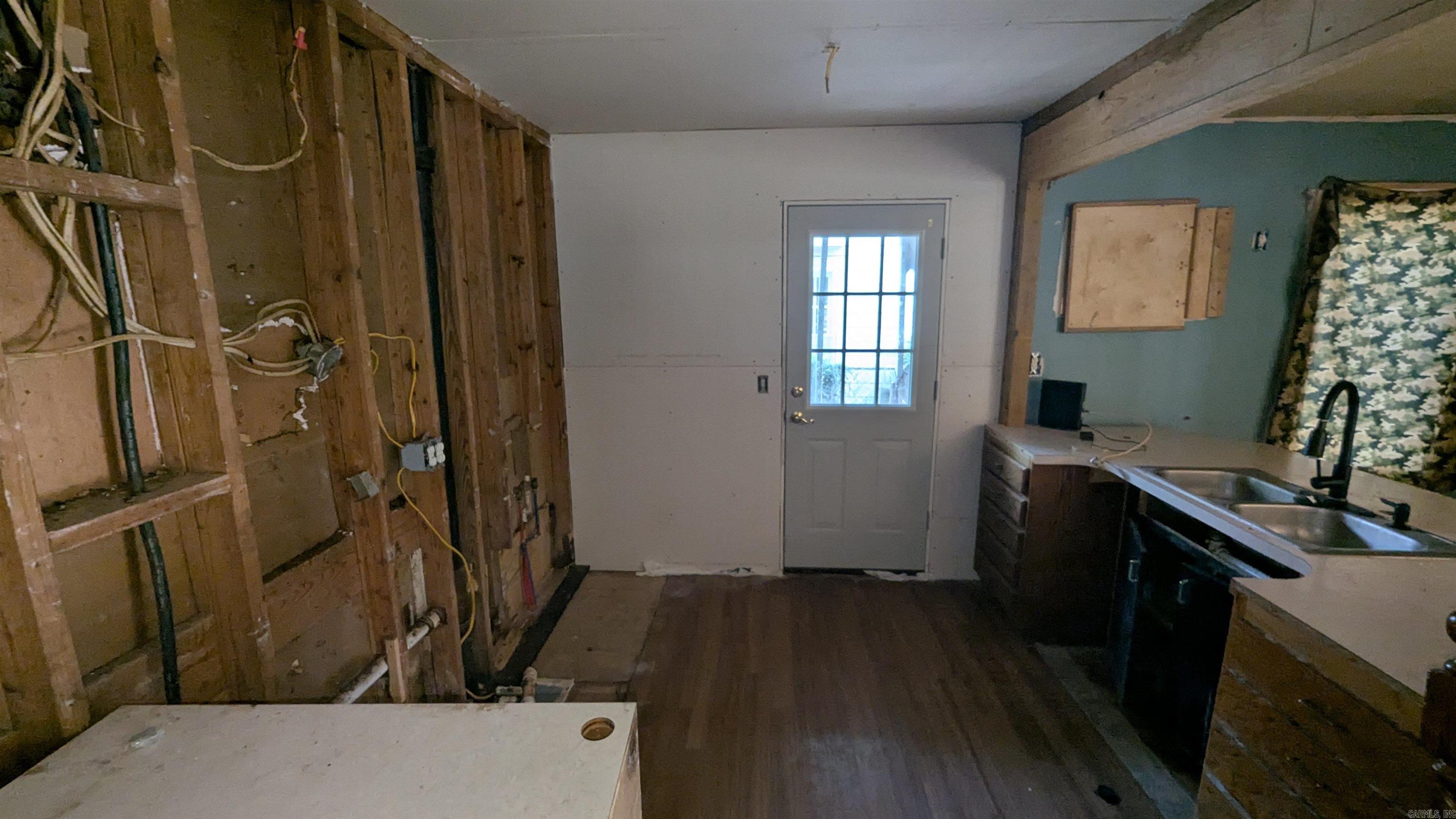 Dills 2nd - Residential