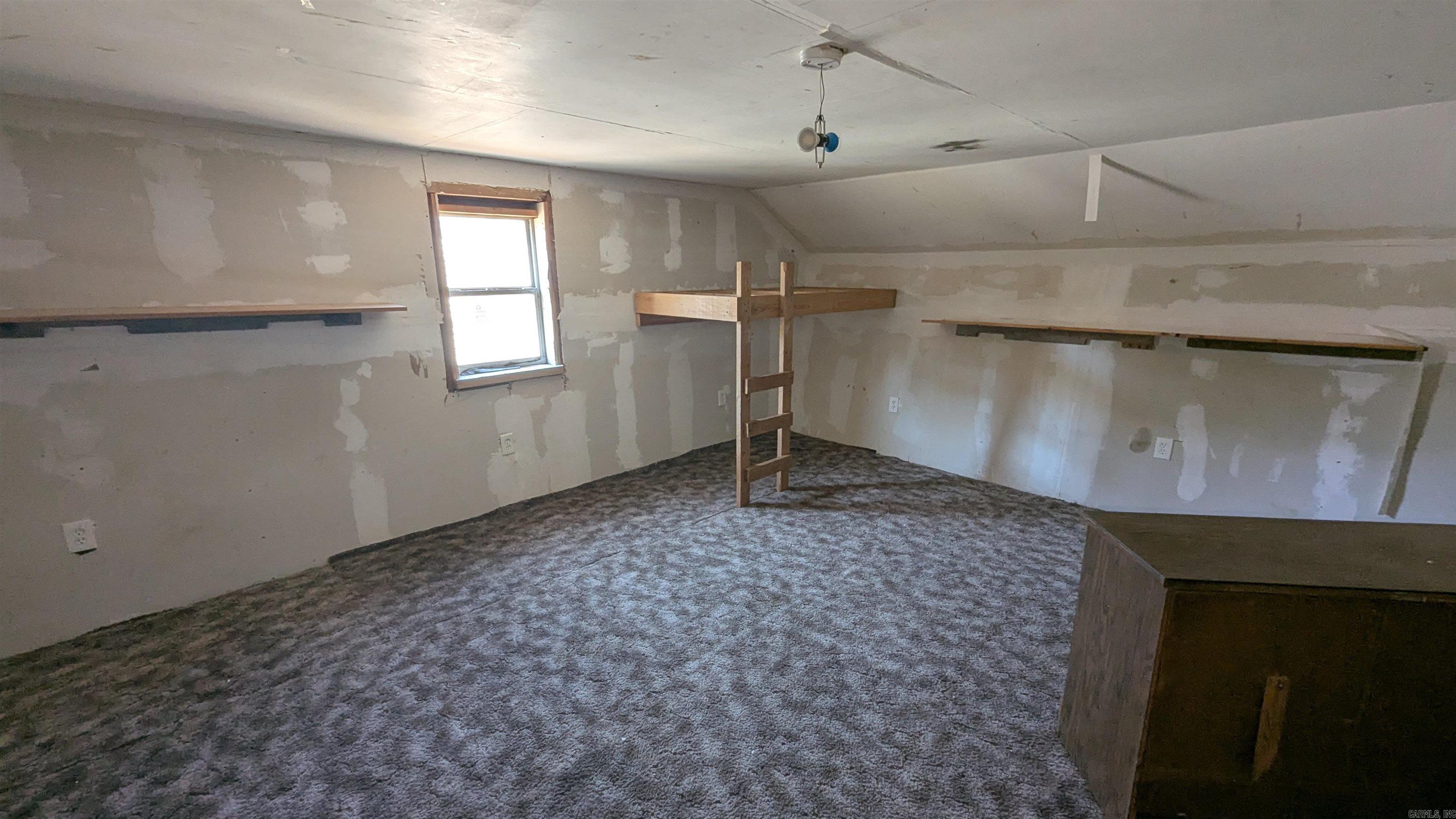 Dills 2nd - Residential