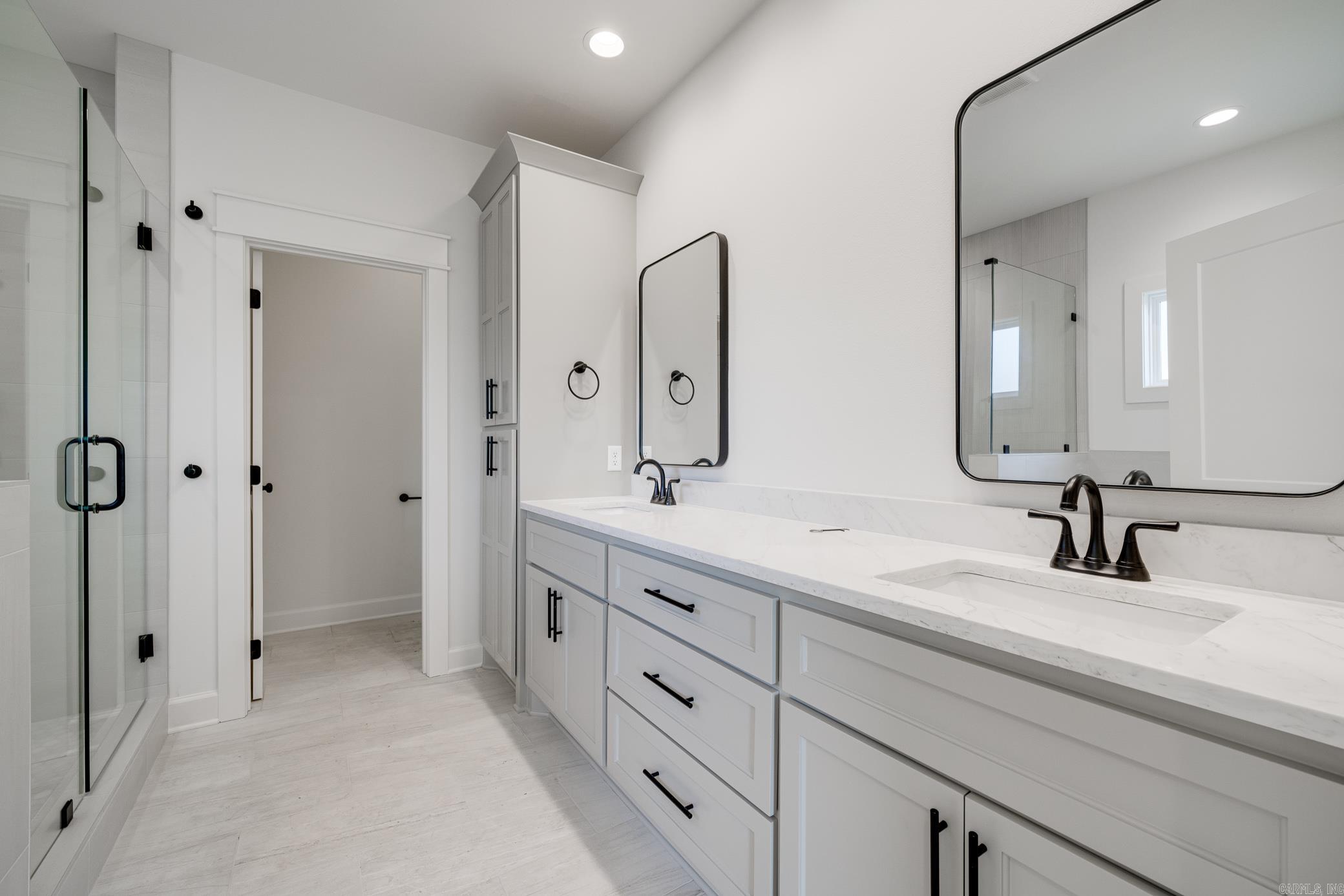 EAST MEADOW - Residential