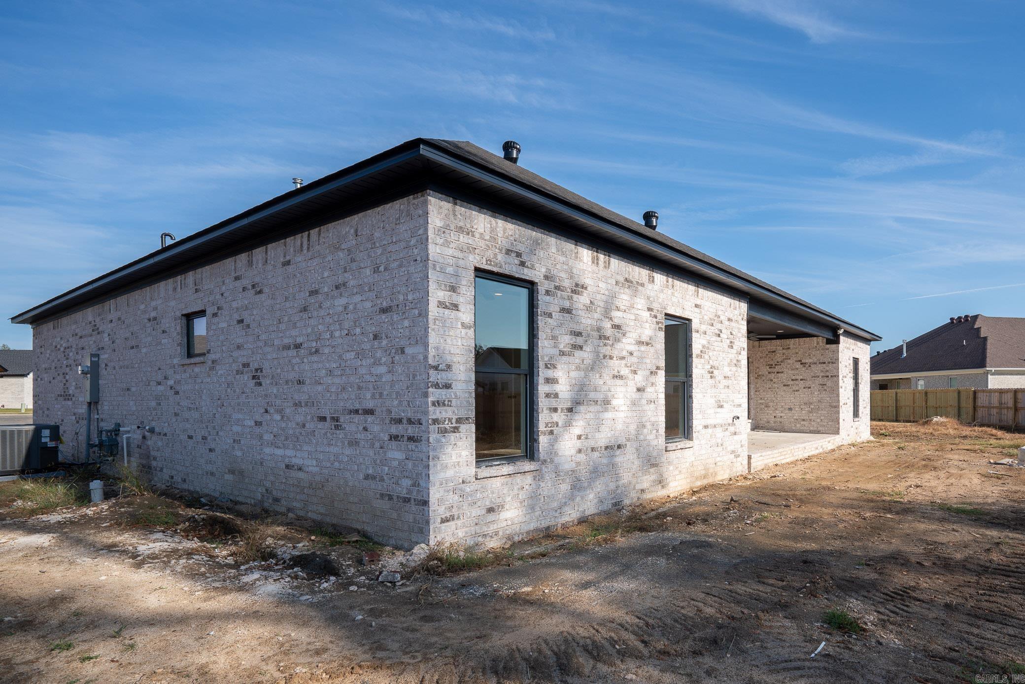 EAST MEADOW - Residential