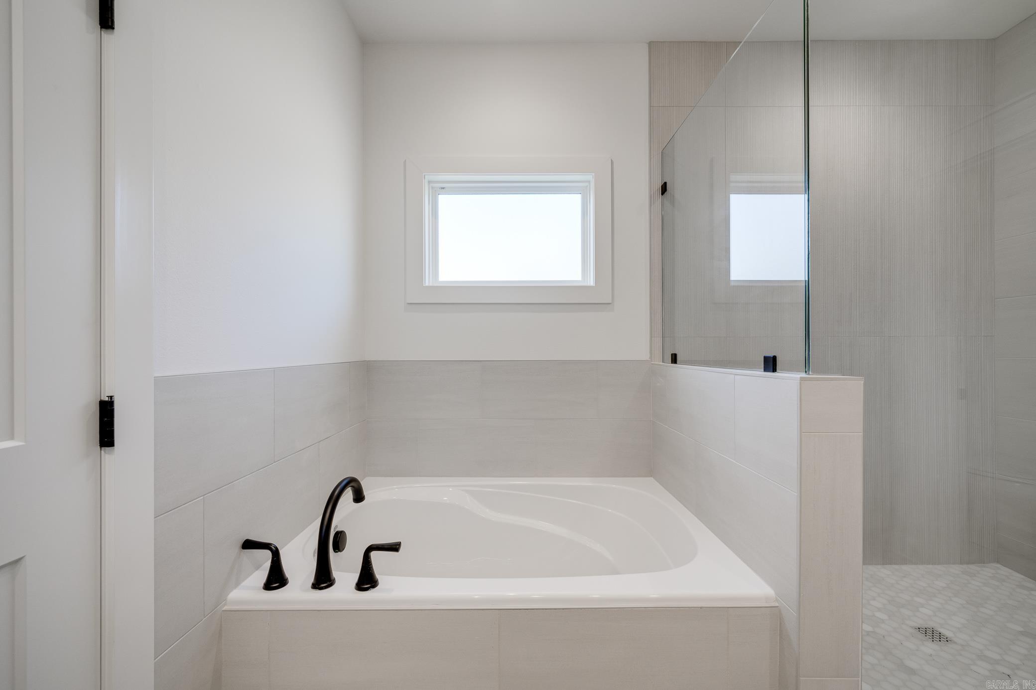 EAST MEADOW - Residential