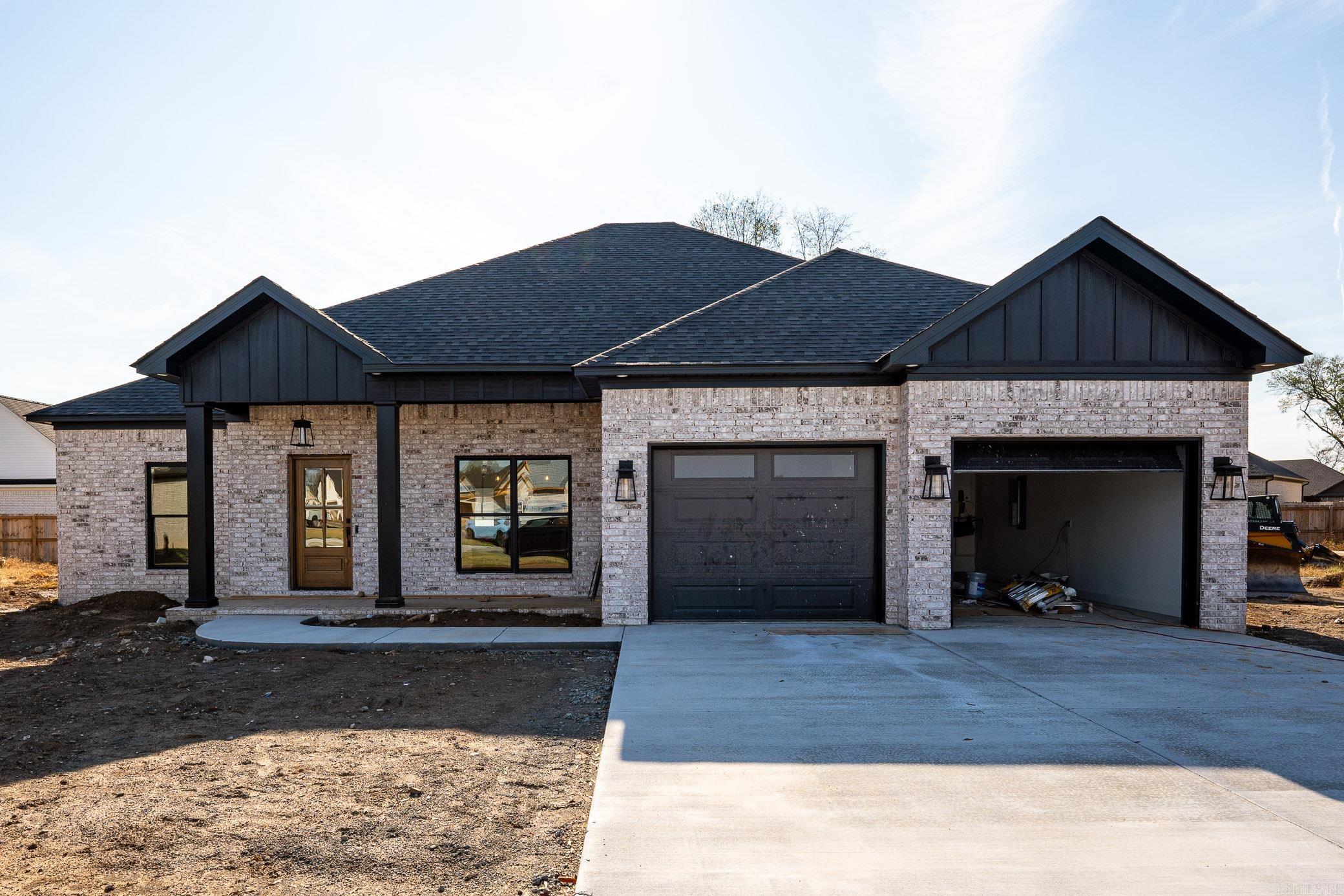 EAST MEADOW - Residential