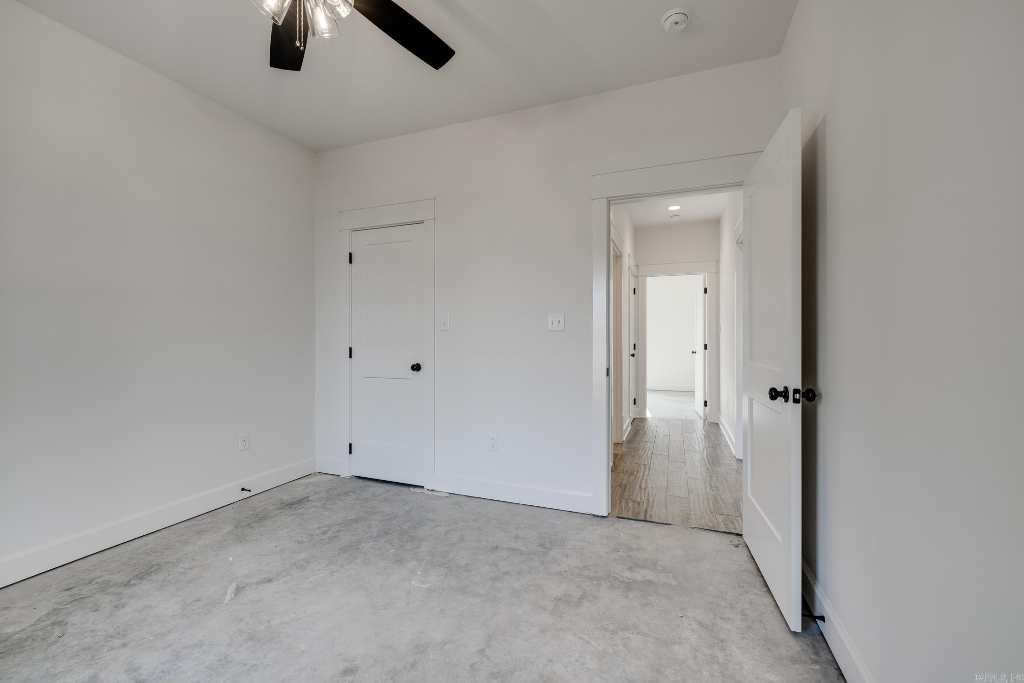 EAST MEADOW - Residential