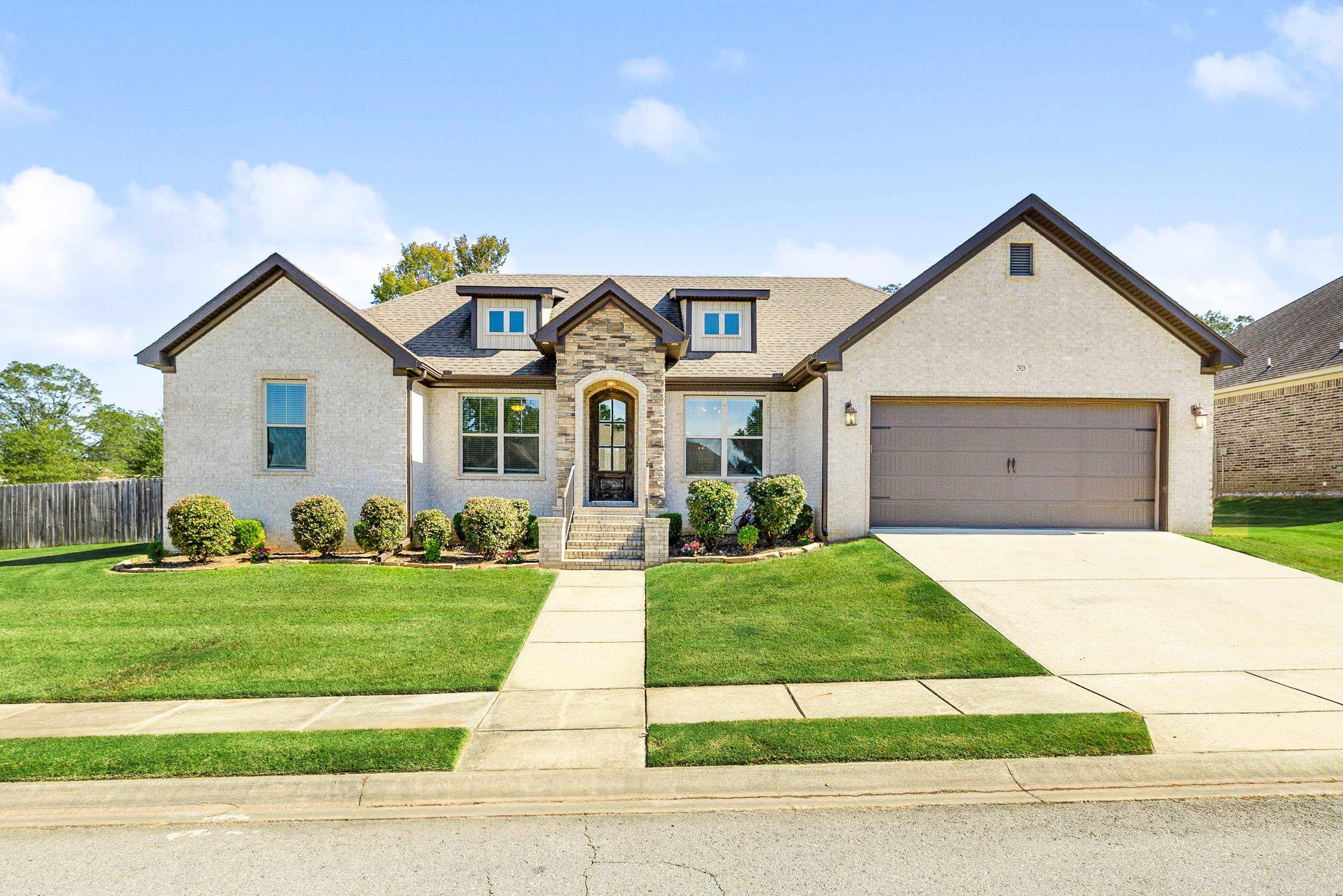 HICKORY HEIGHTS - Residential