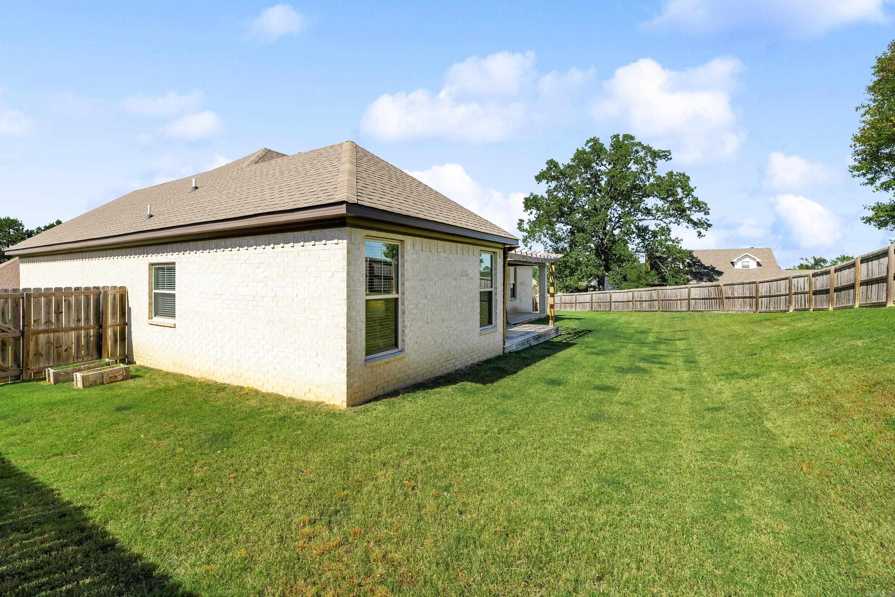 HICKORY HEIGHTS - Residential