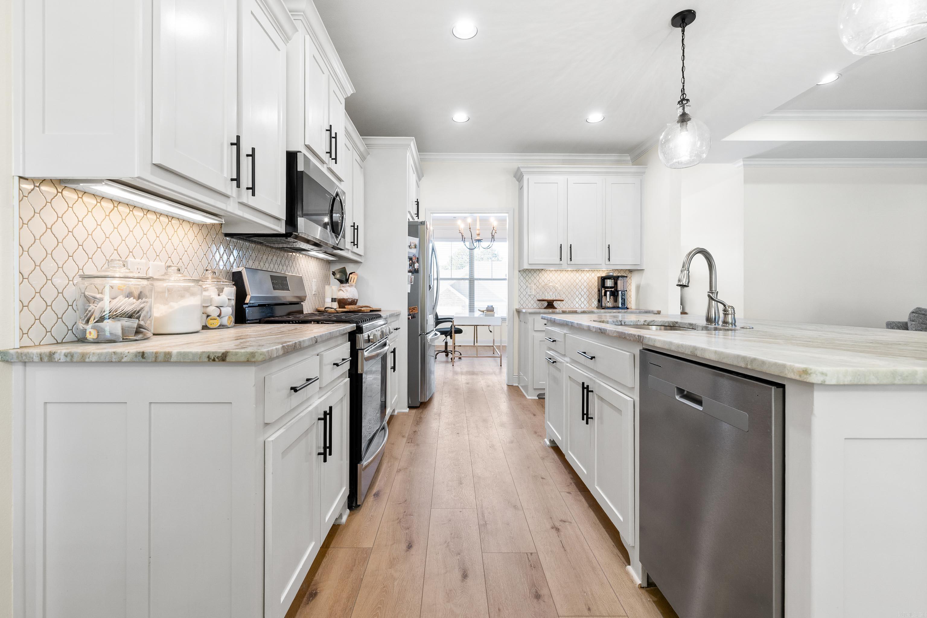HICKORY HEIGHTS - Residential