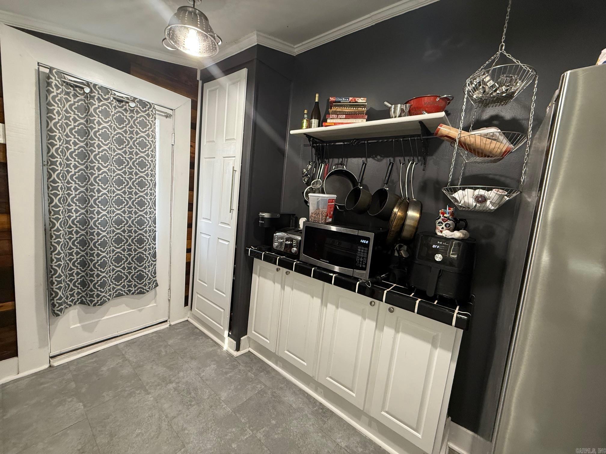 CLAYS H P ADDN TO ROLAND - Residential