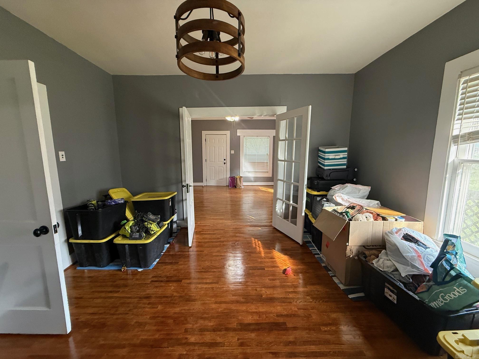 CLAYS H P ADDN TO ROLAND - Residential