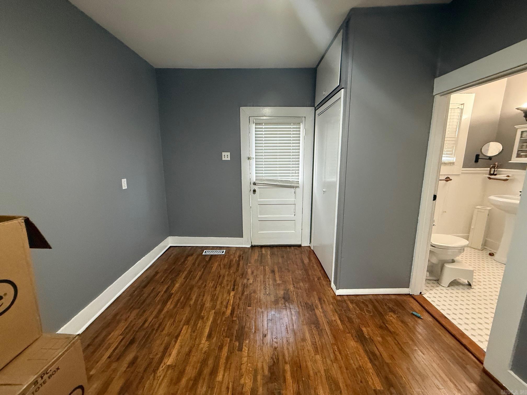 CLAYS H P ADDN TO ROLAND - Residential