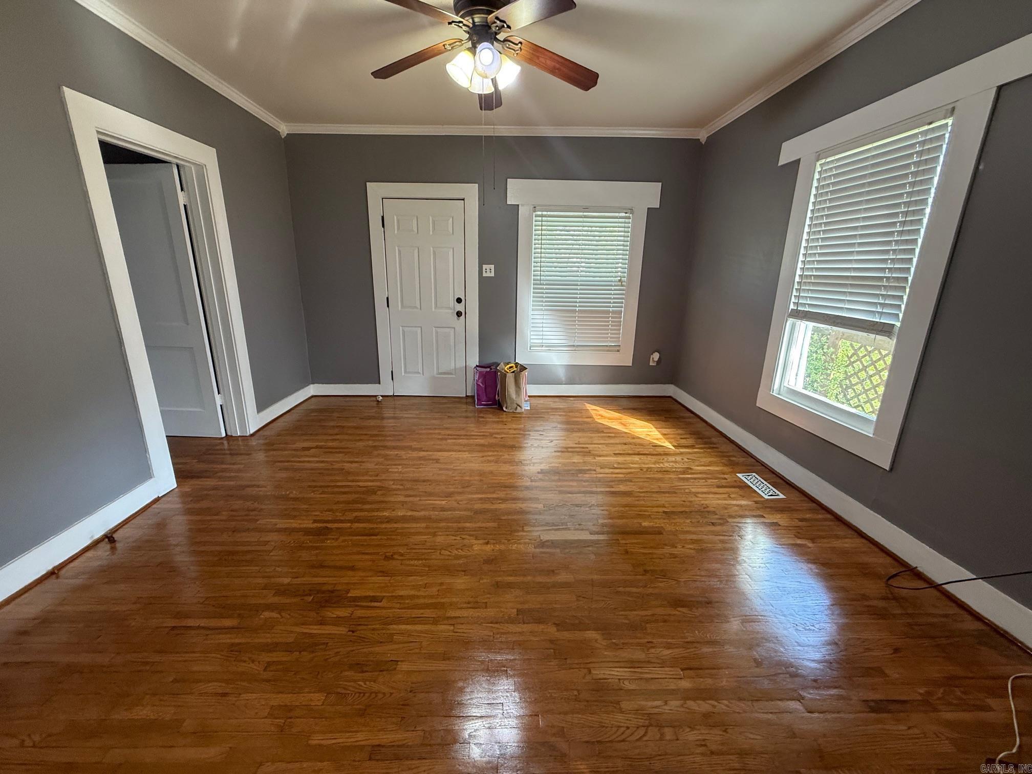 CLAYS H P ADDN TO ROLAND - Residential