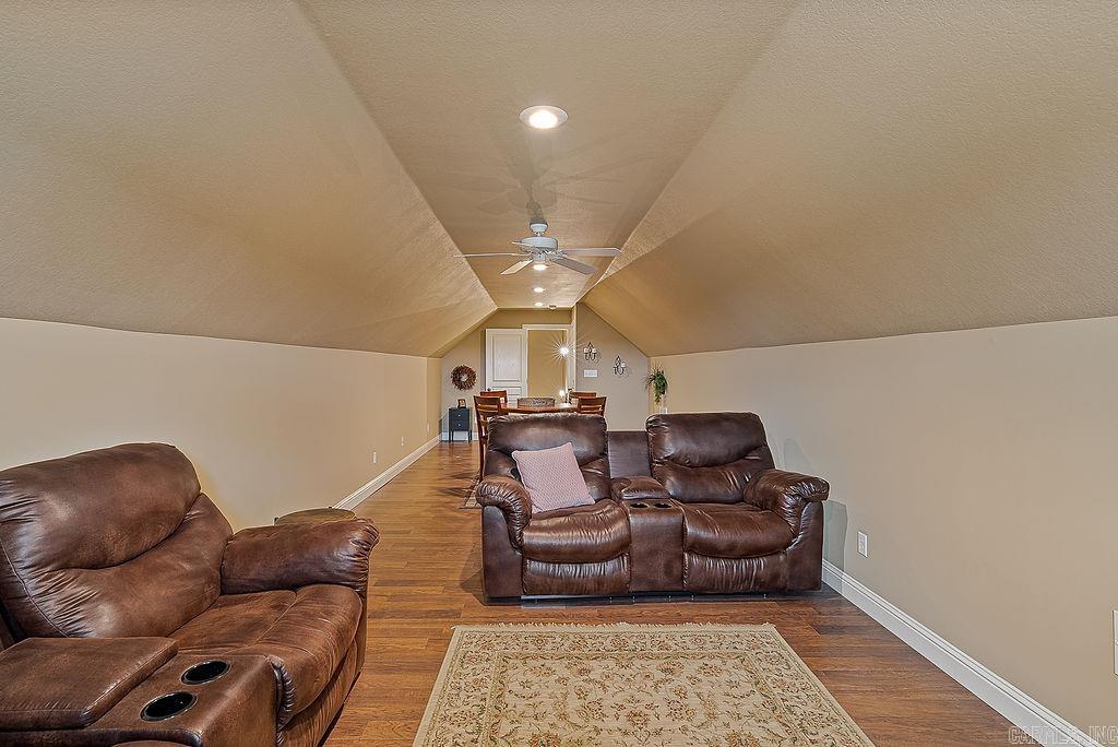 Lake Crest - Residential