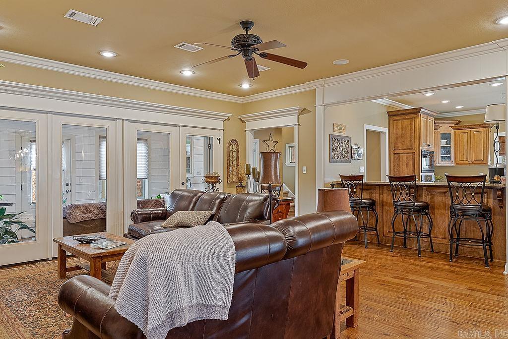 Lake Crest - Residential