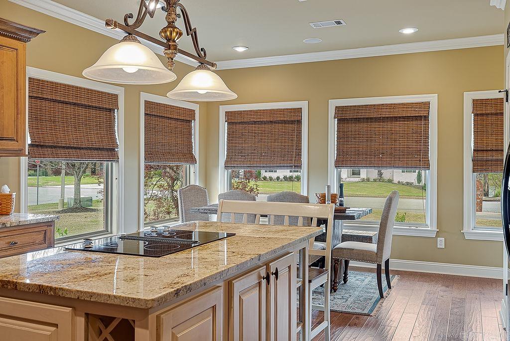 Lake Crest - Residential