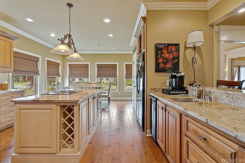 Lake Crest - Residential