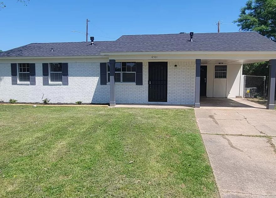 Cozy 3 bedroom, 1.5 bathroom home for rent