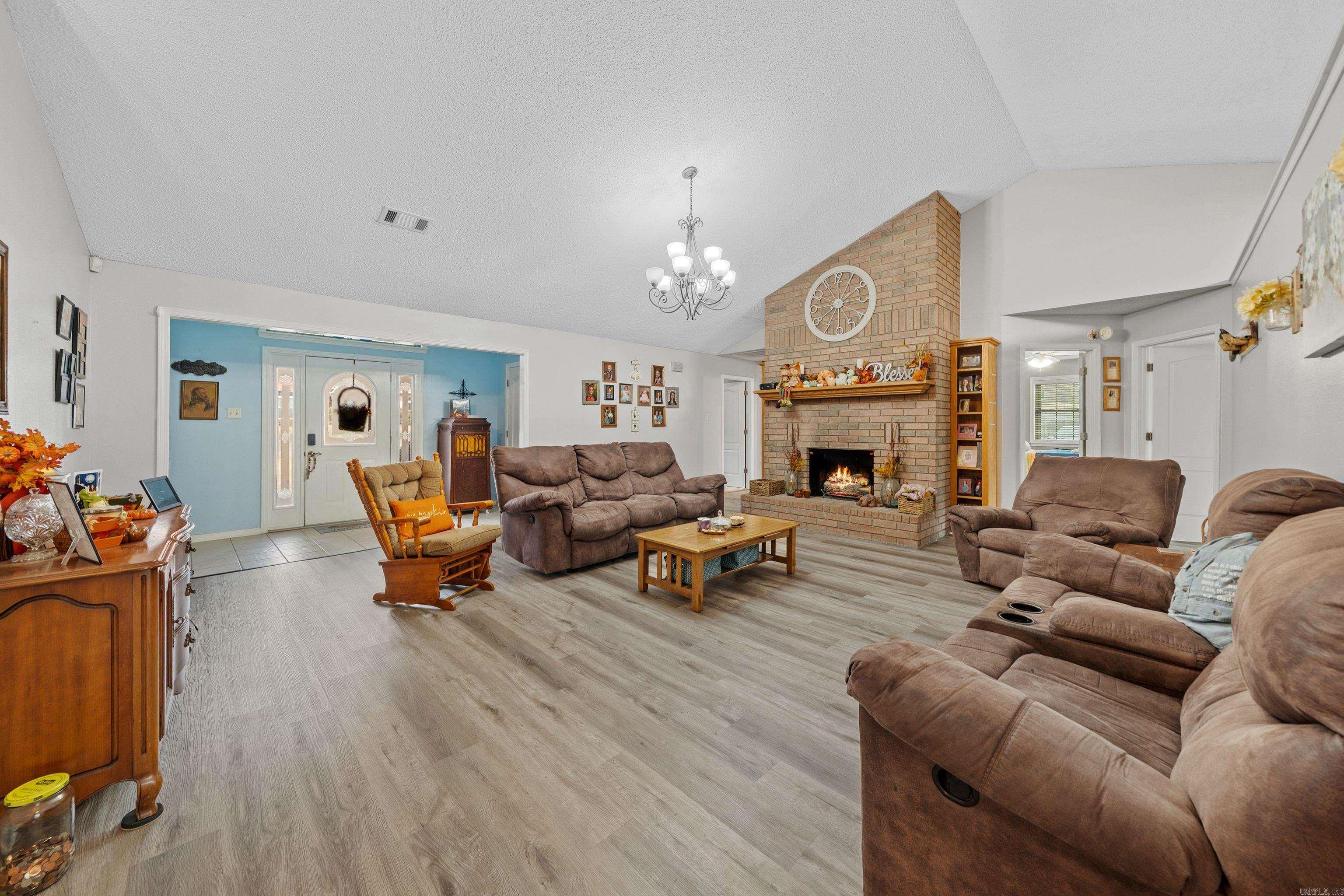 DEER VALLEY - Residential