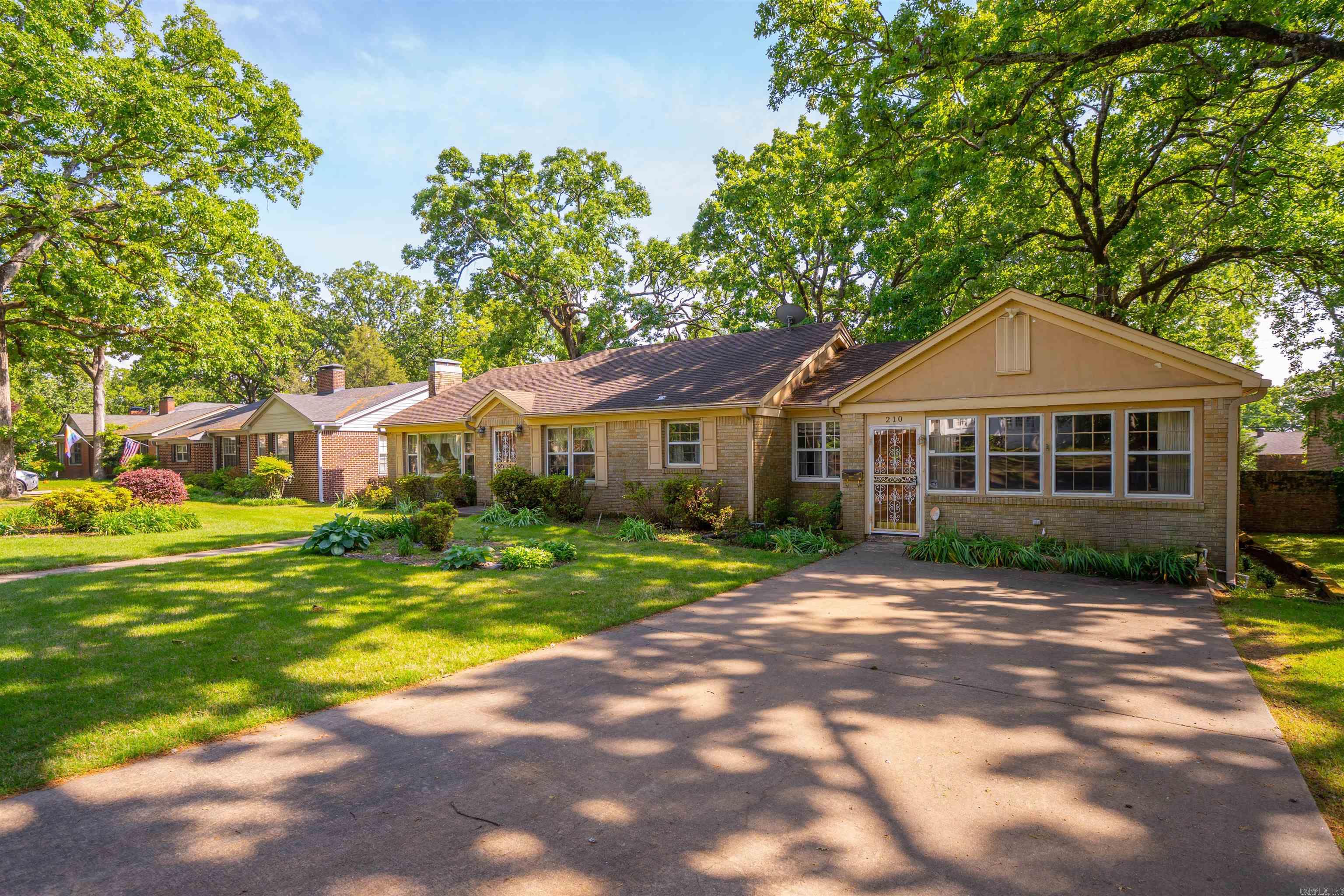 PARK HILL - Residential