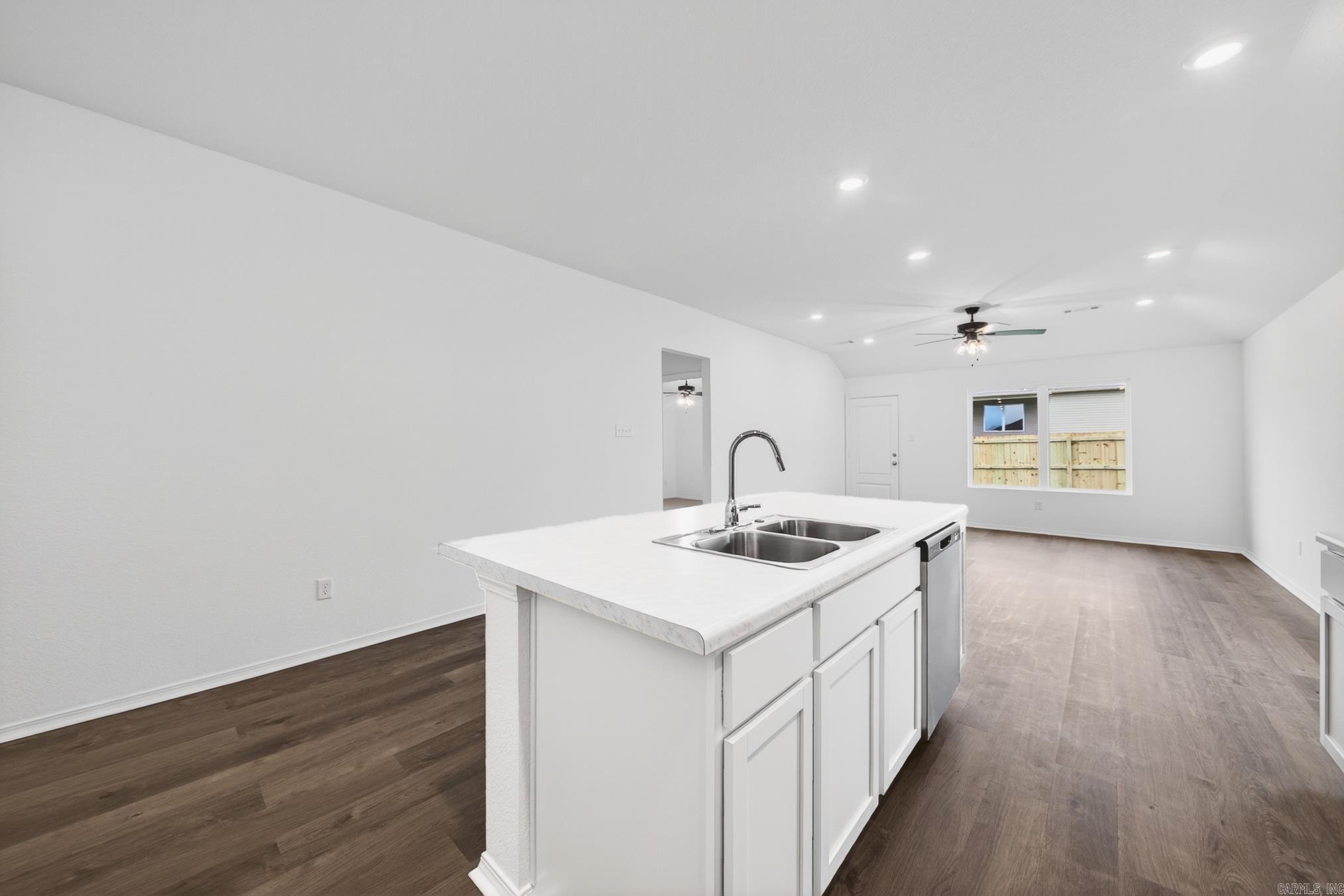 STAGECOACH MEADOWS - Residential Lease