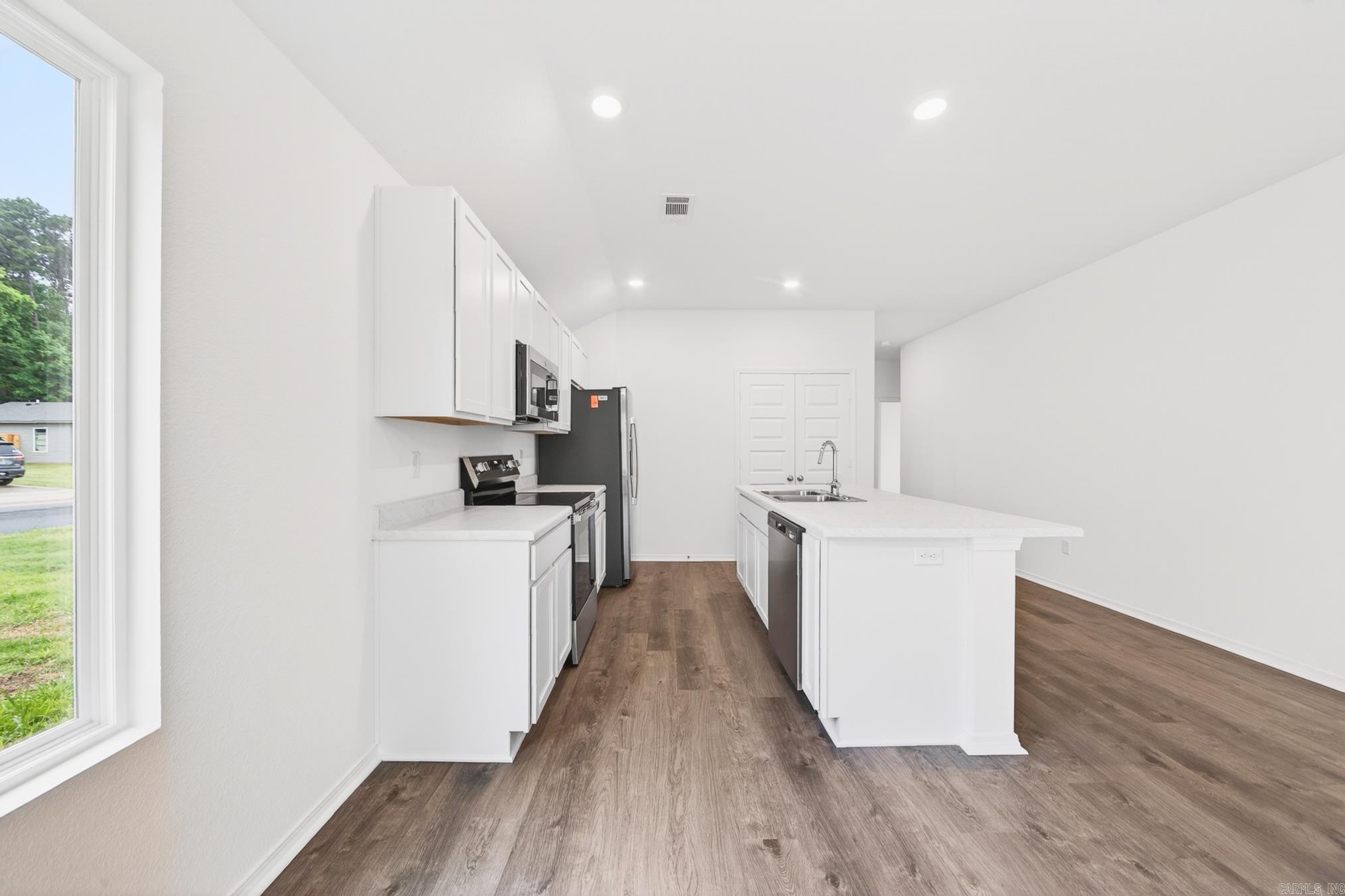 STAGECOACH MEADOWS - Residential Lease
