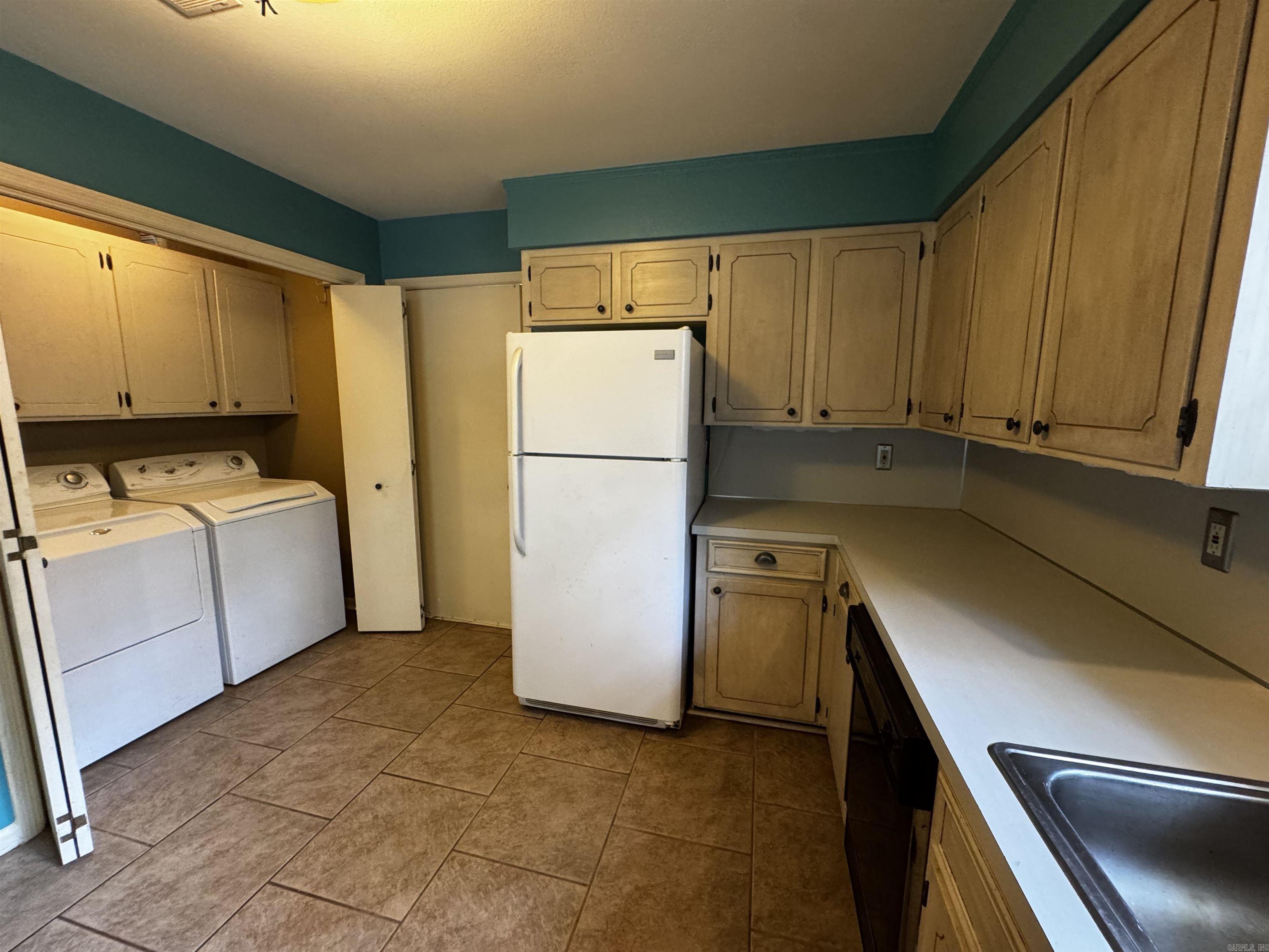 CEDAR RIDGE - Residential