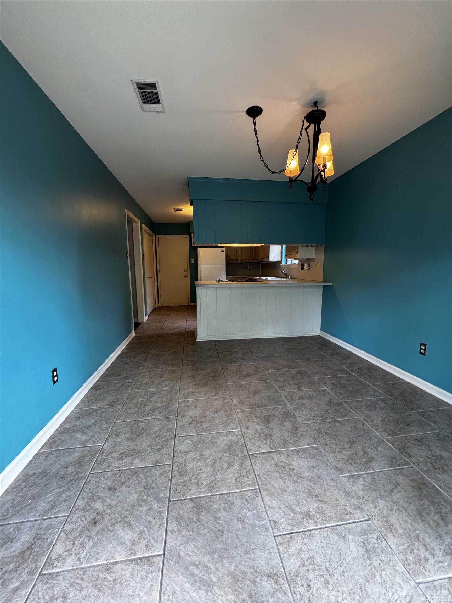 CEDAR RIDGE - Residential