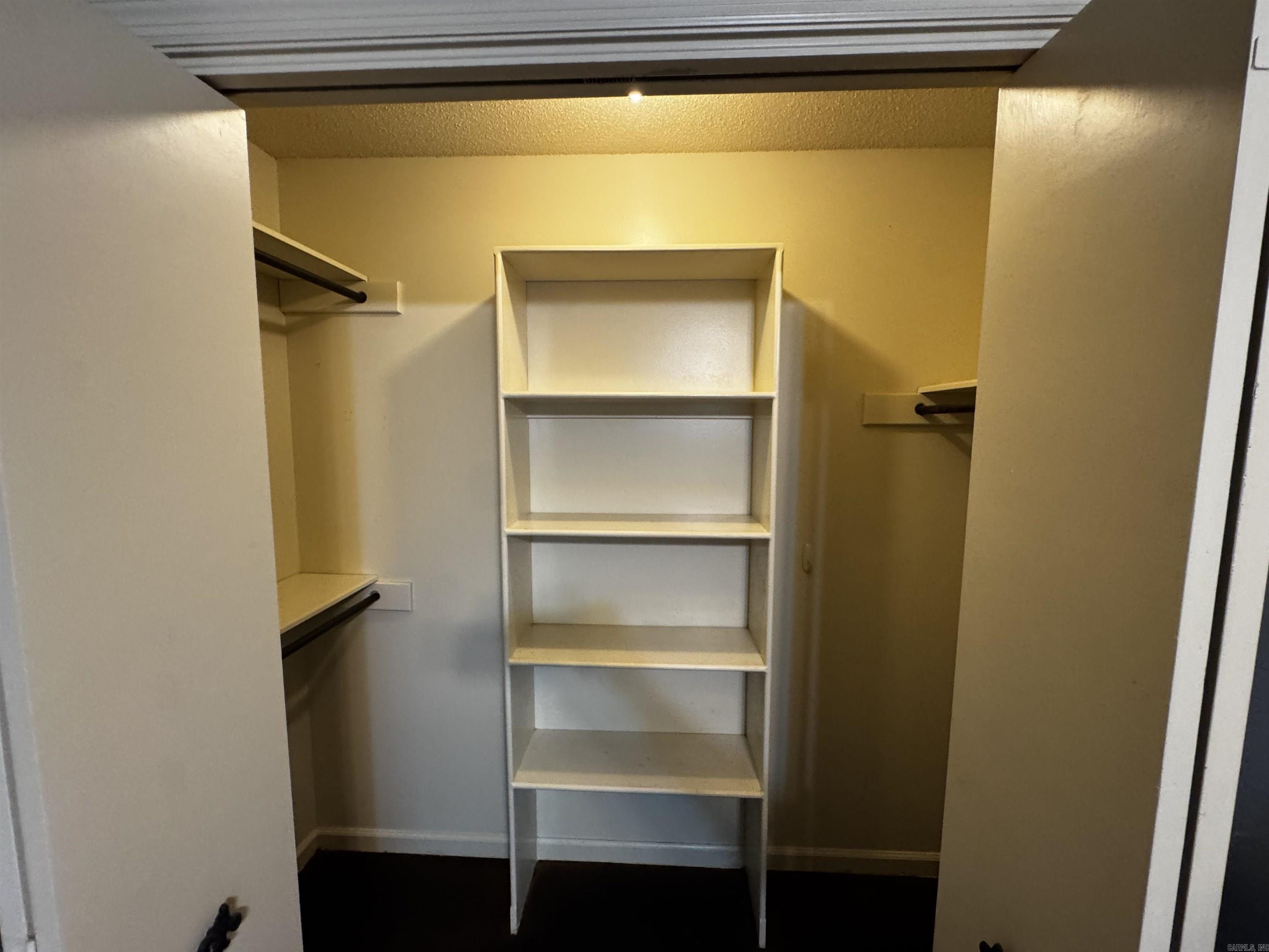 CEDAR RIDGE - Residential