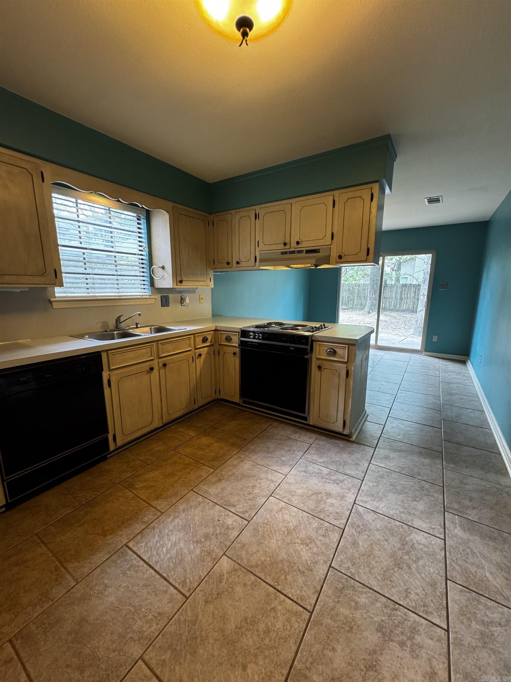 CEDAR RIDGE - Residential