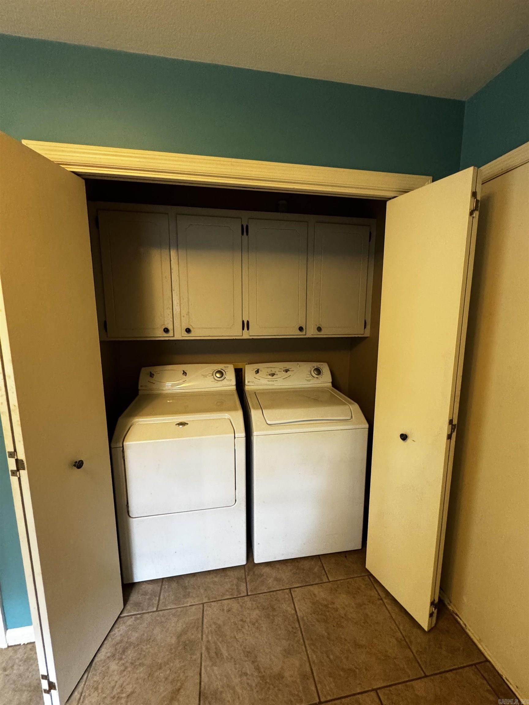 CEDAR RIDGE - Residential