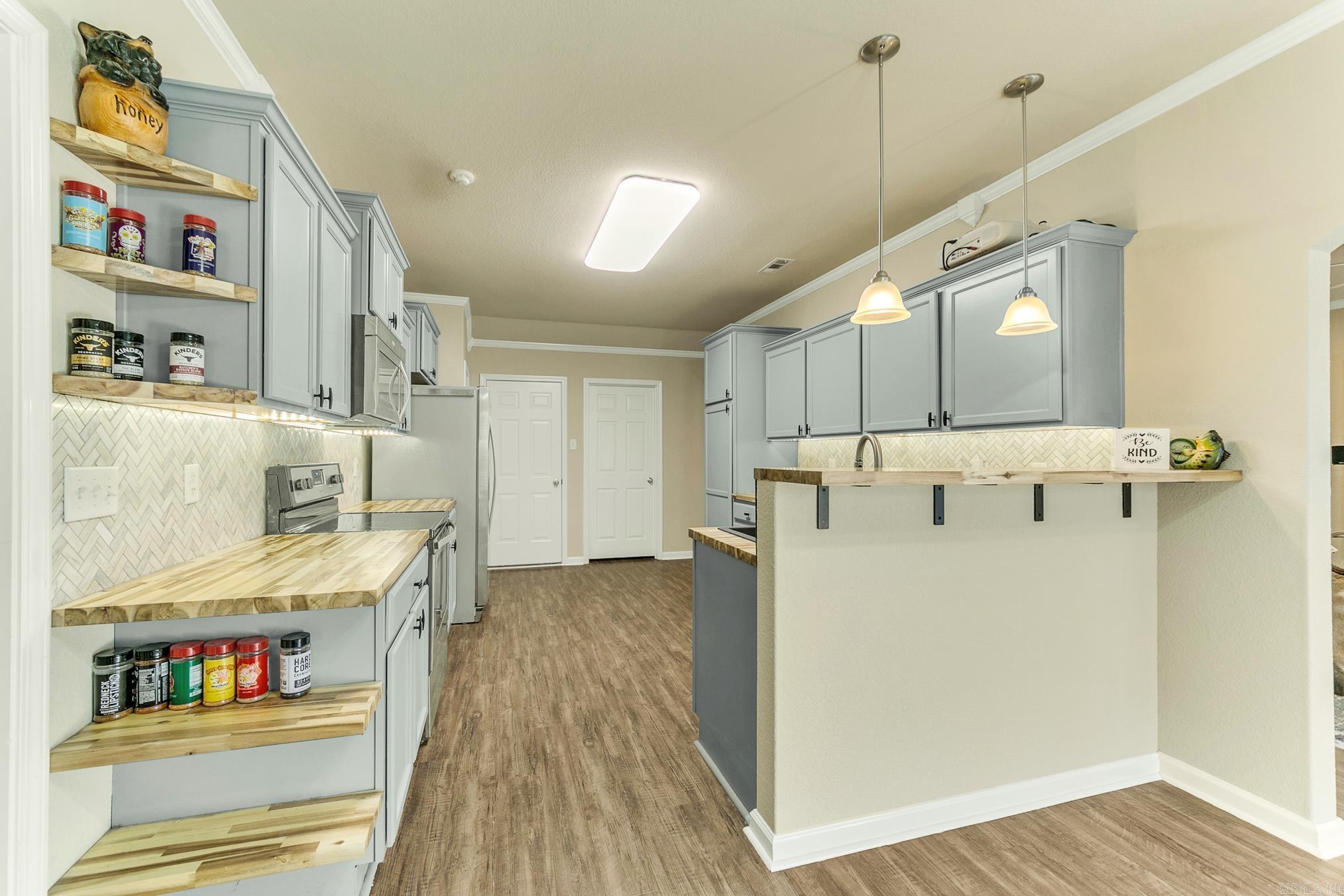 SOUTHERN COMFORT ESTATES - Residential