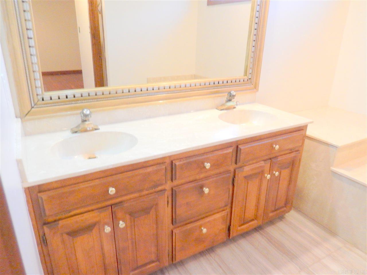 RIVERLAND - Residential