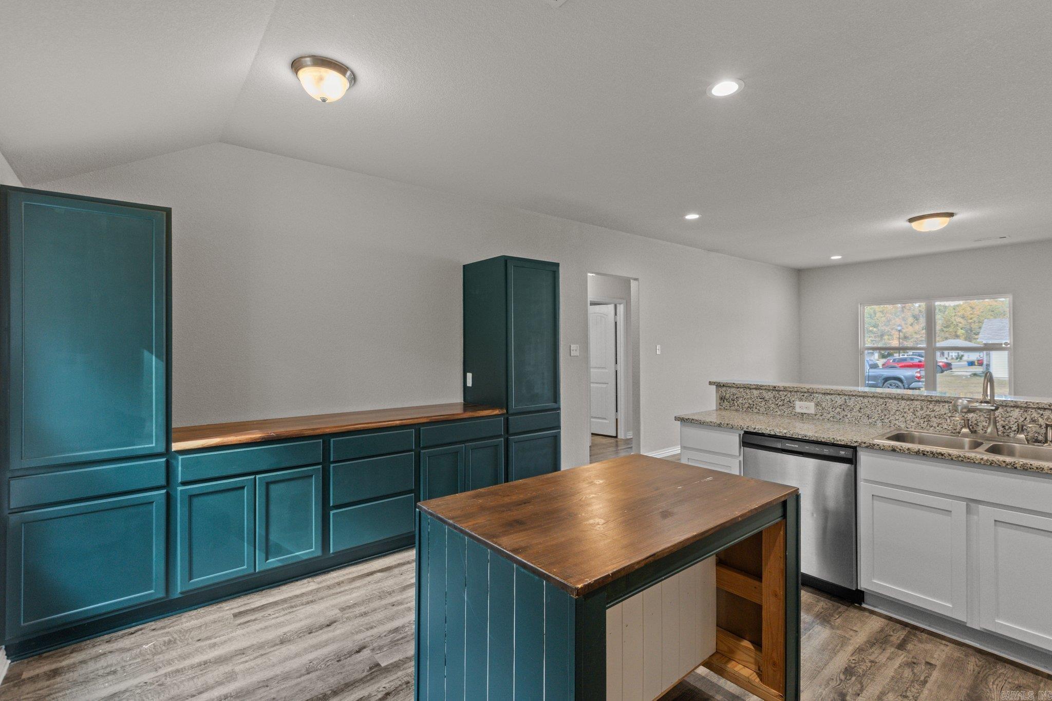 Ivanton - Residential