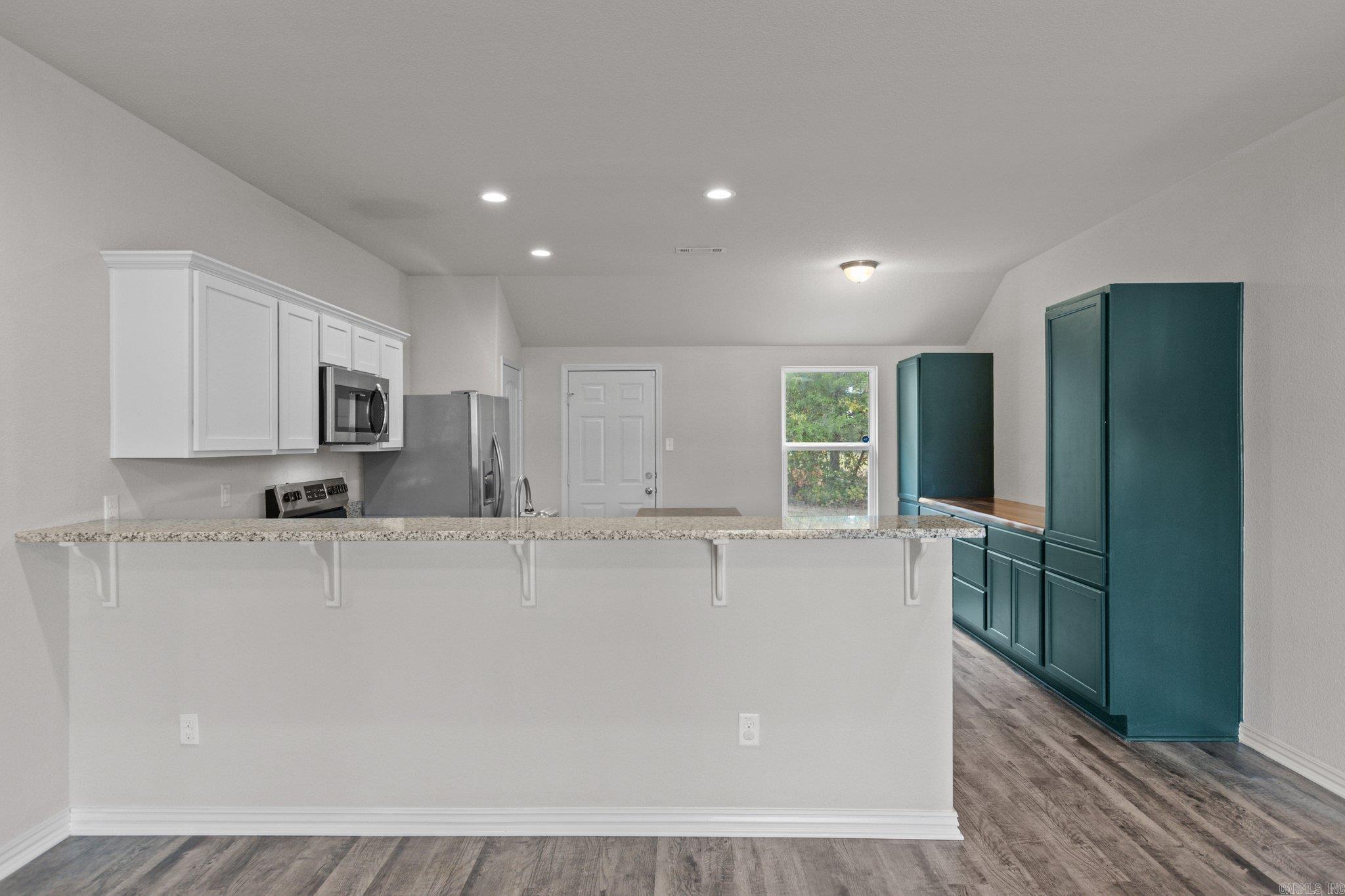 Ivanton - Residential