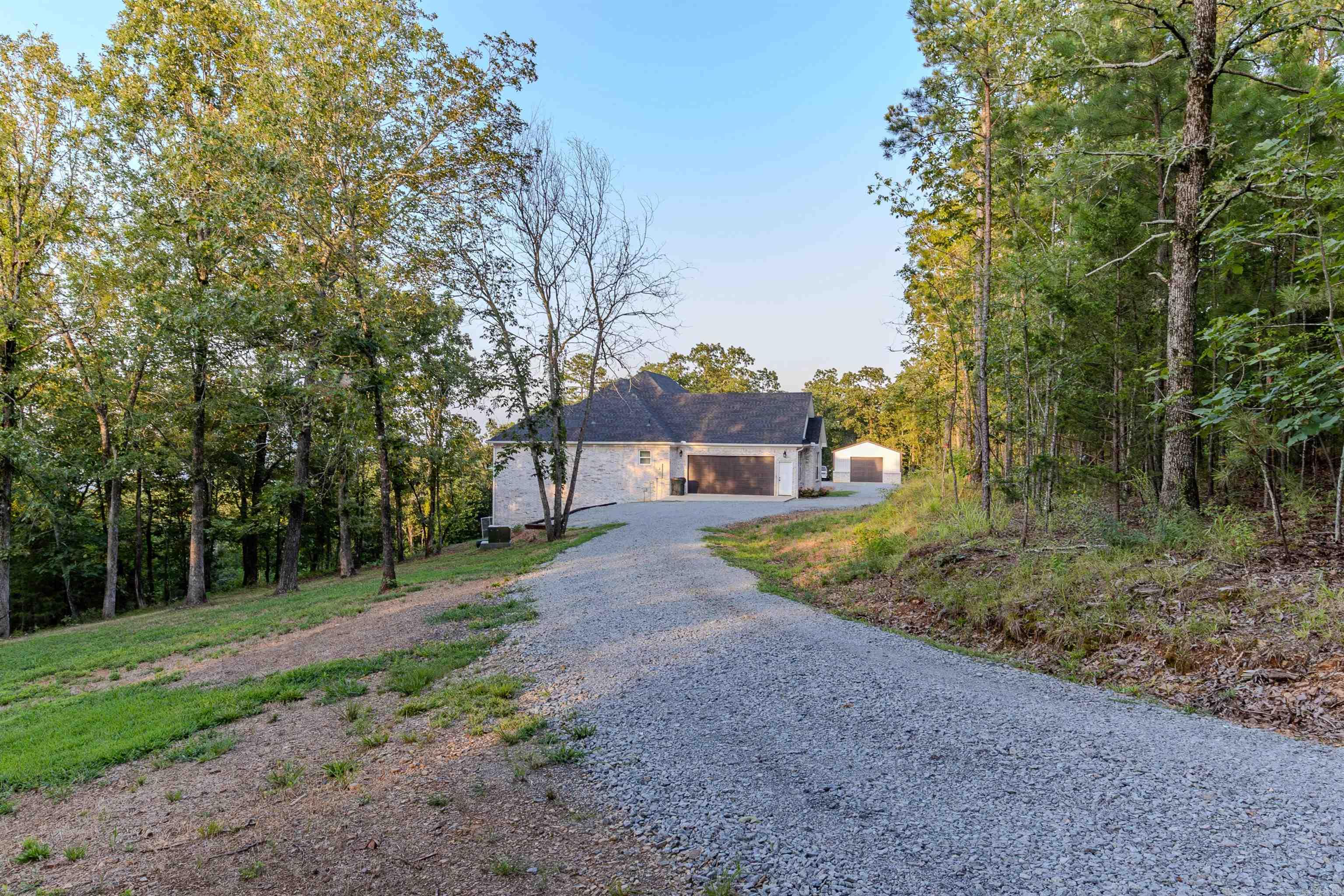 PINE VALLEY - Residential