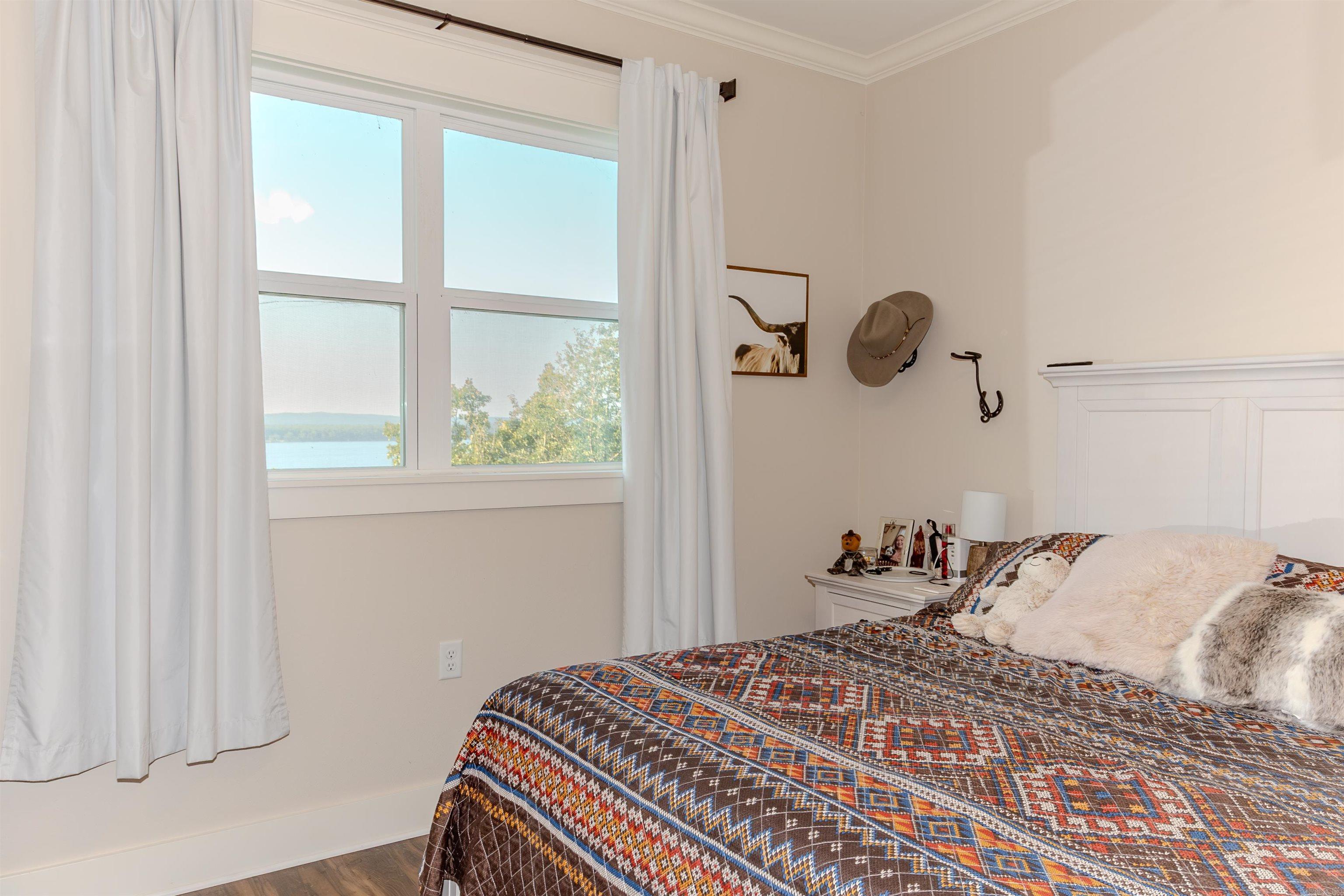 PINE VALLEY - Residential