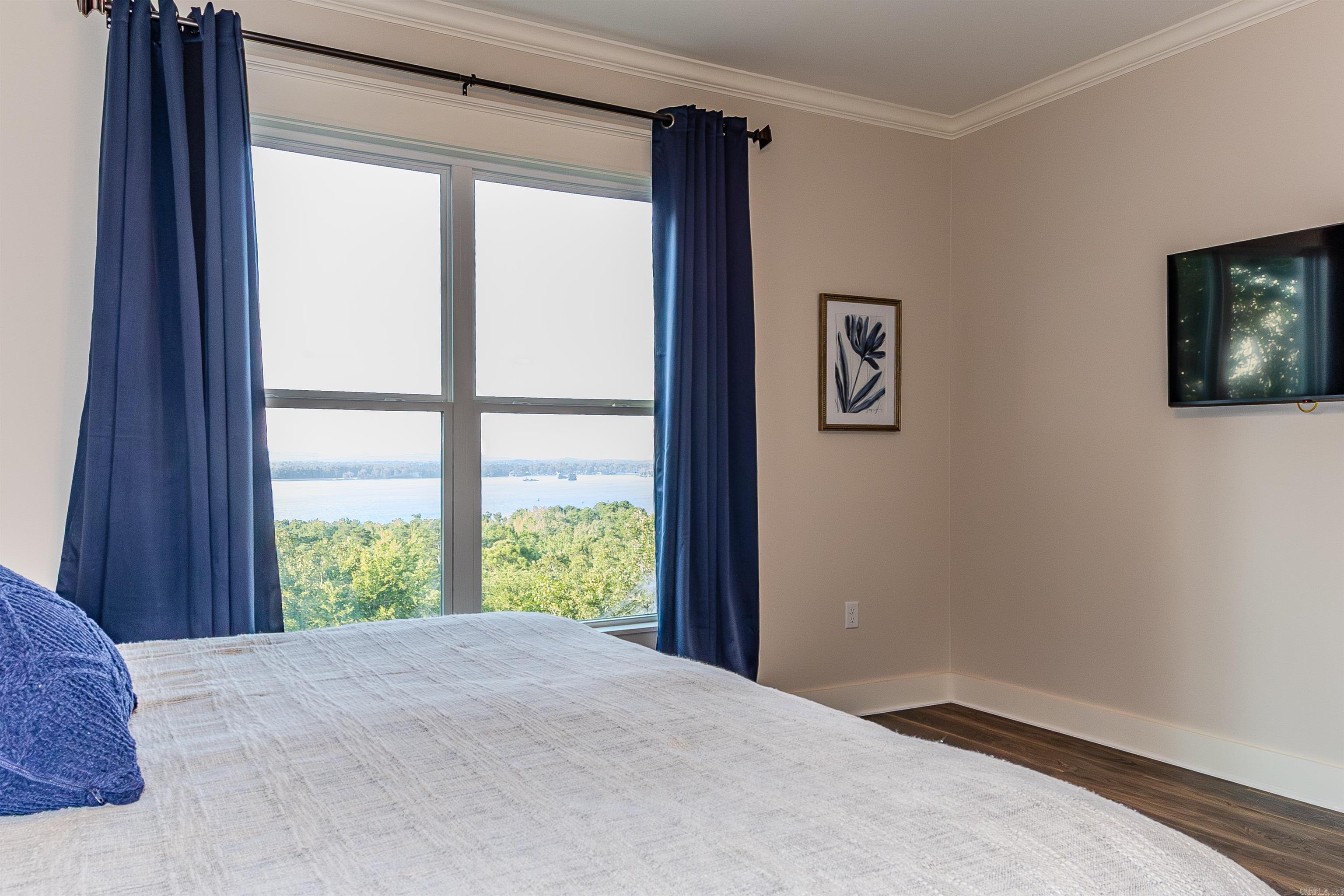 PINE VALLEY - Residential