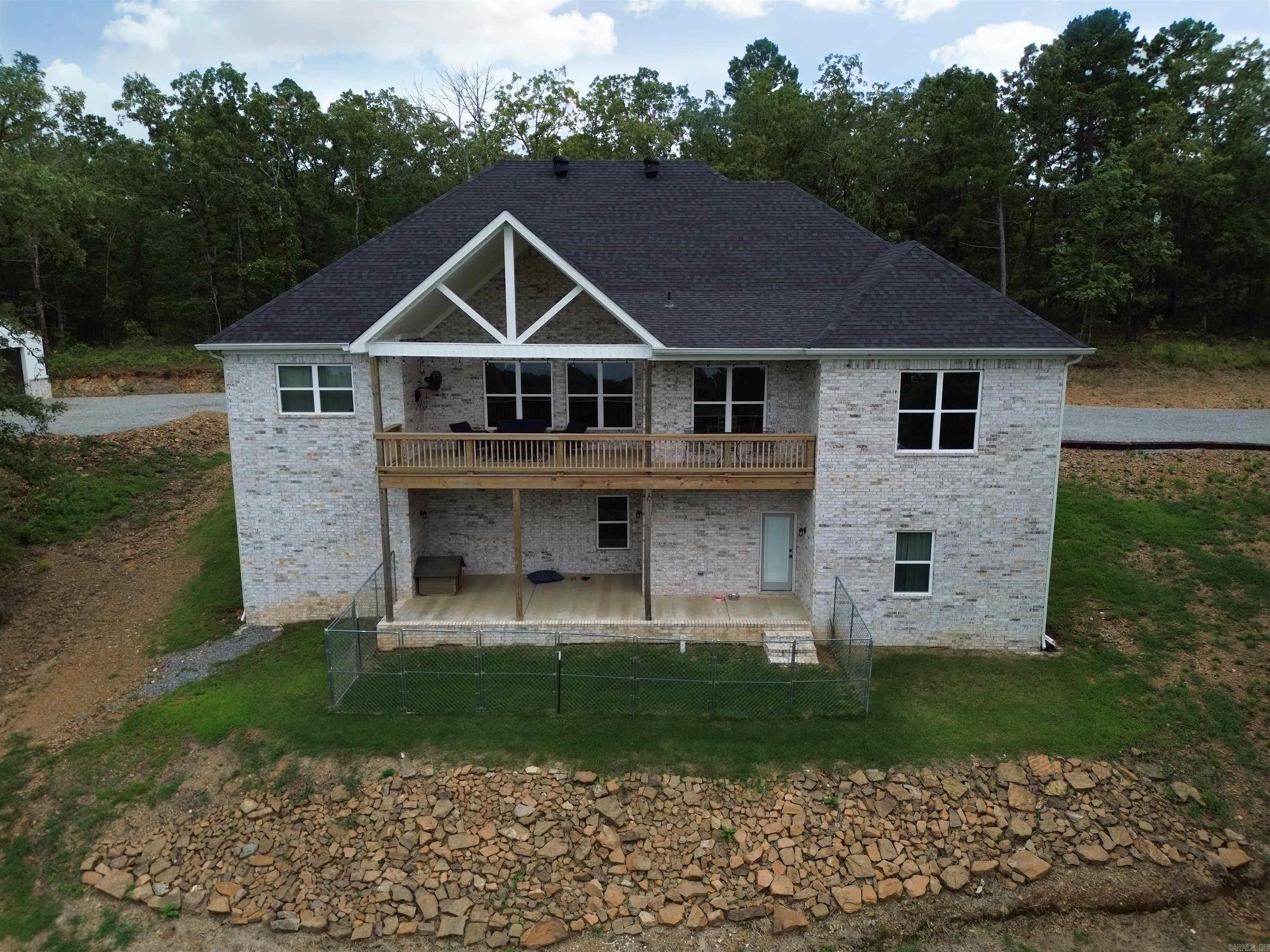 PINE VALLEY - Residential