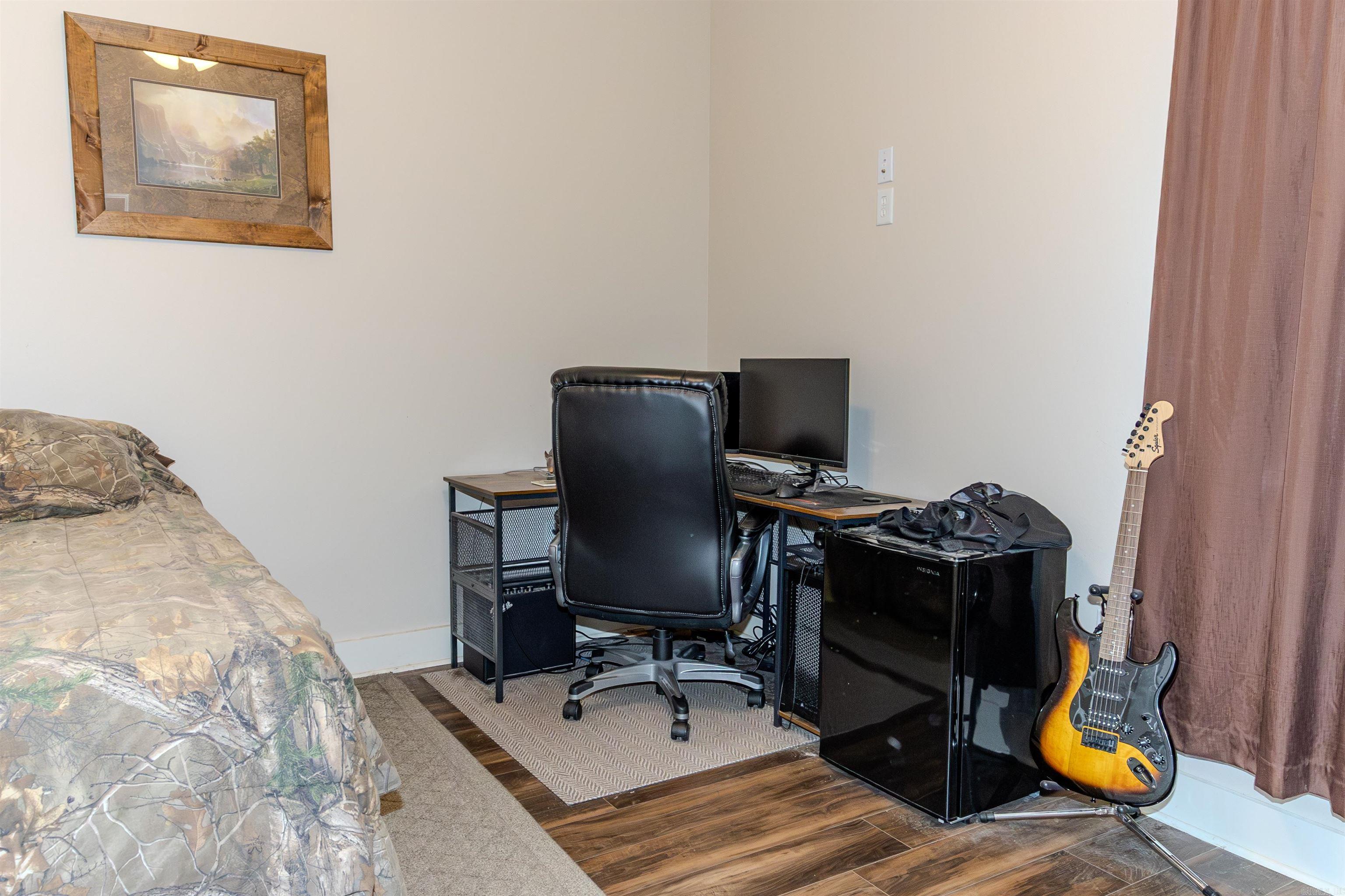 PINE VALLEY - Residential