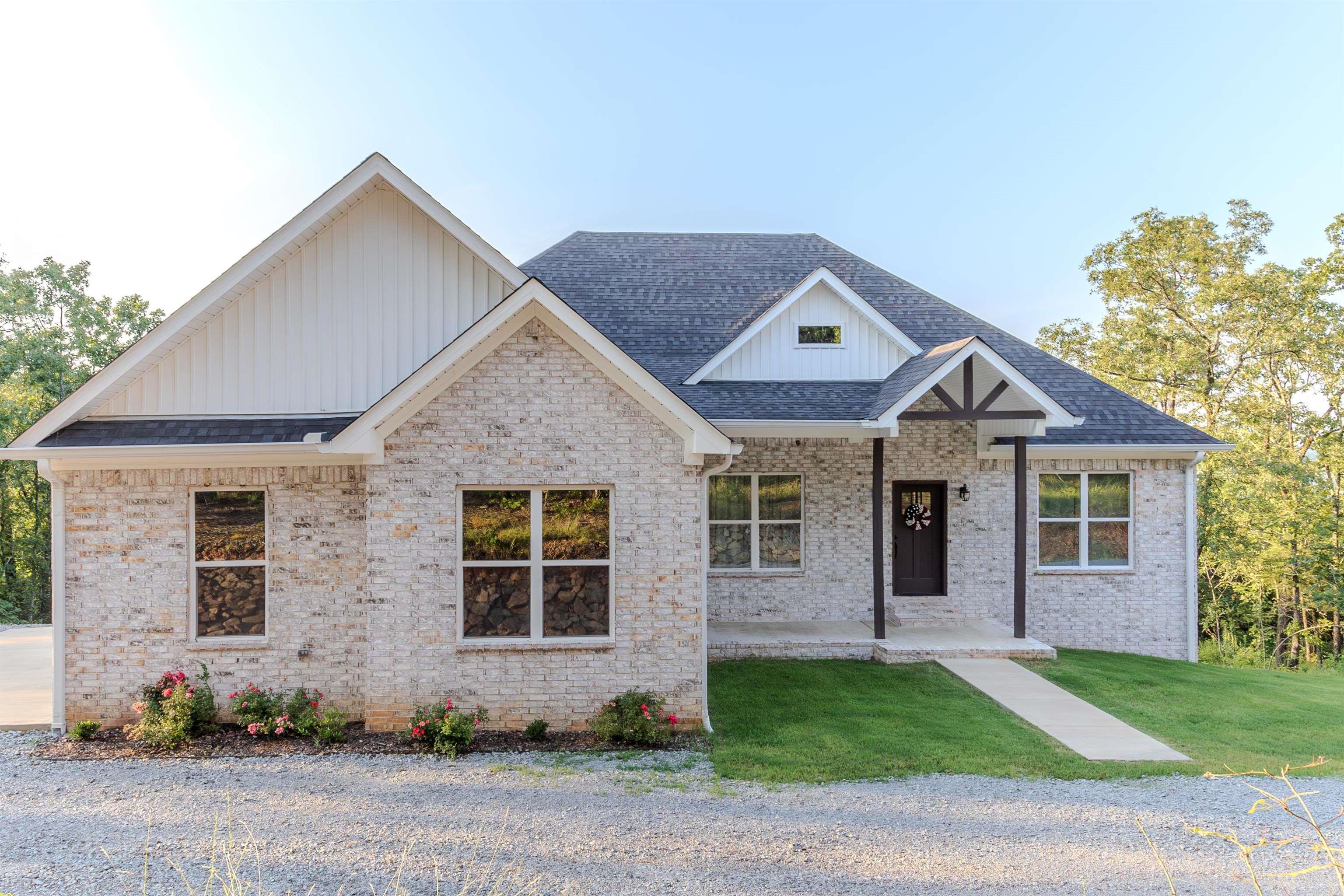 PINE VALLEY - Residential