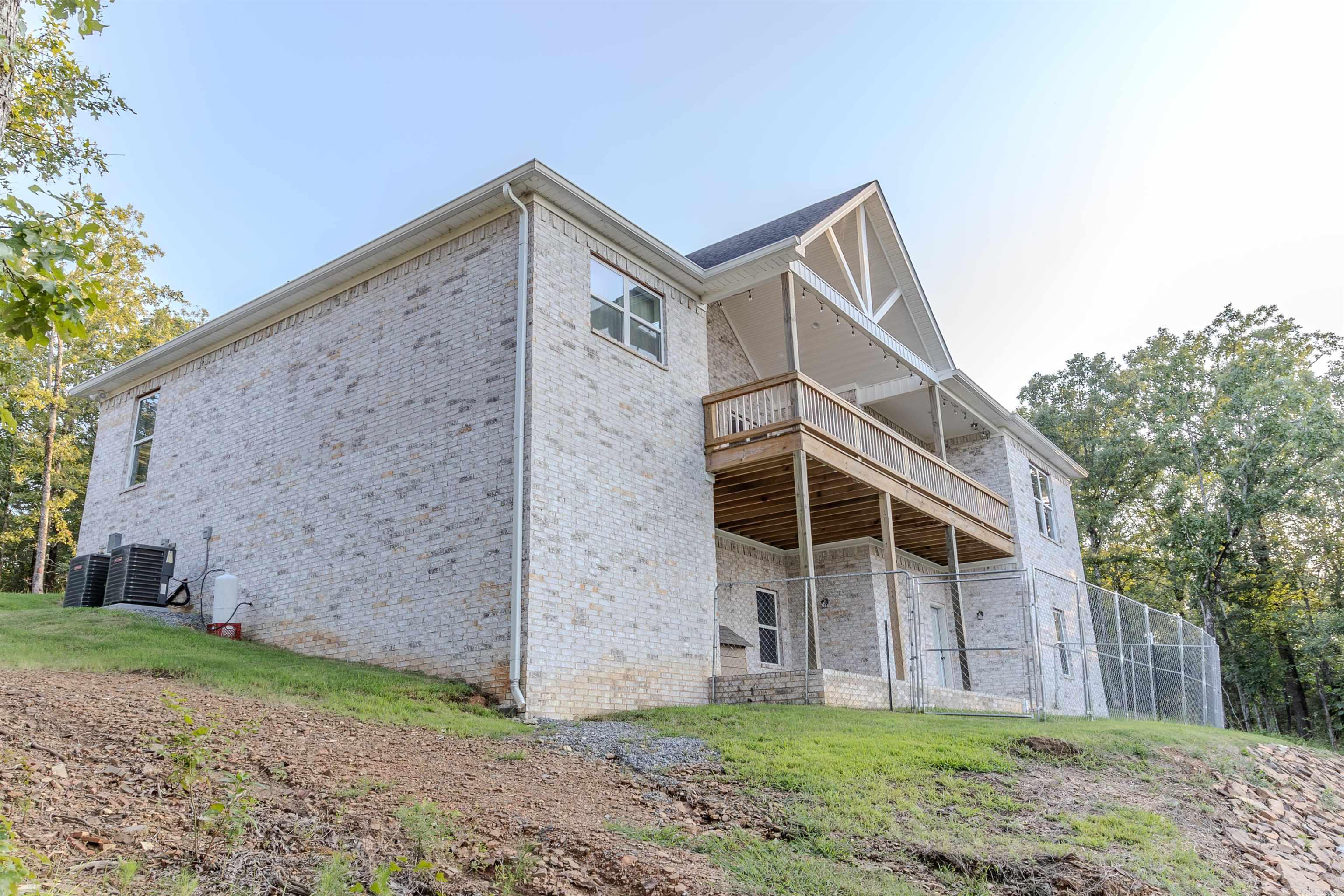 PINE VALLEY - Residential