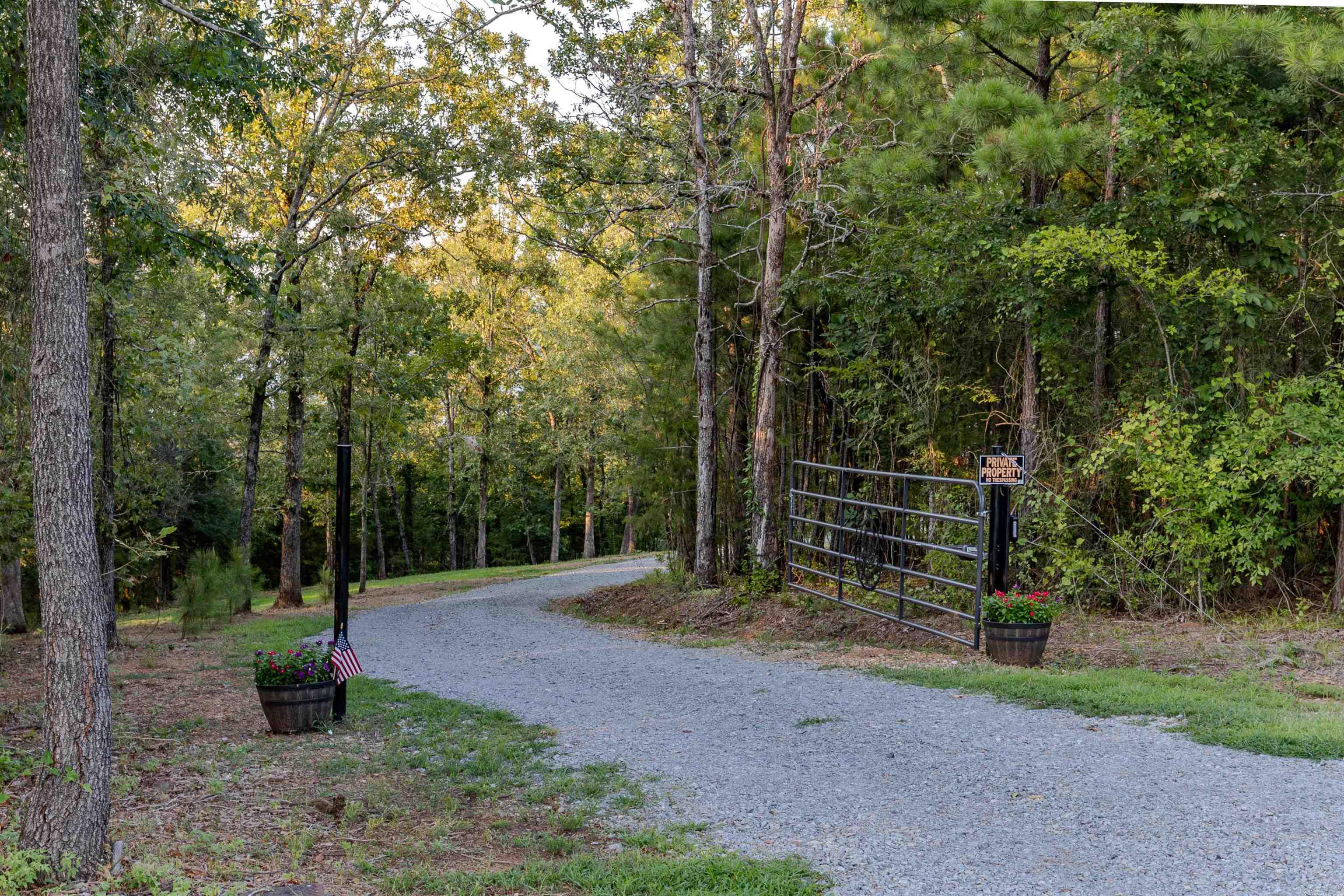 PINE VALLEY - Residential