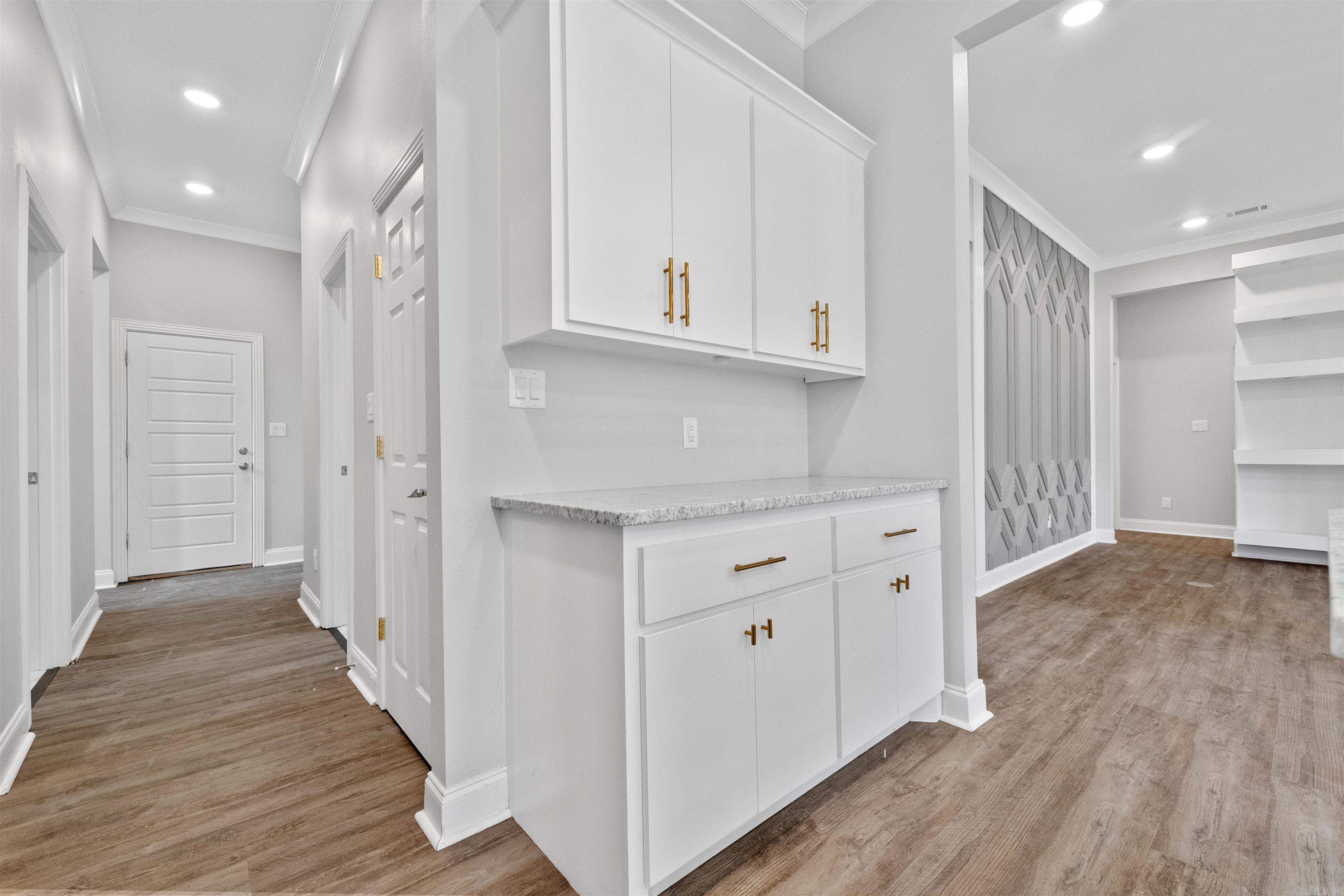 NORTH SHORE @ HURRICANE LAKE EST - Residential