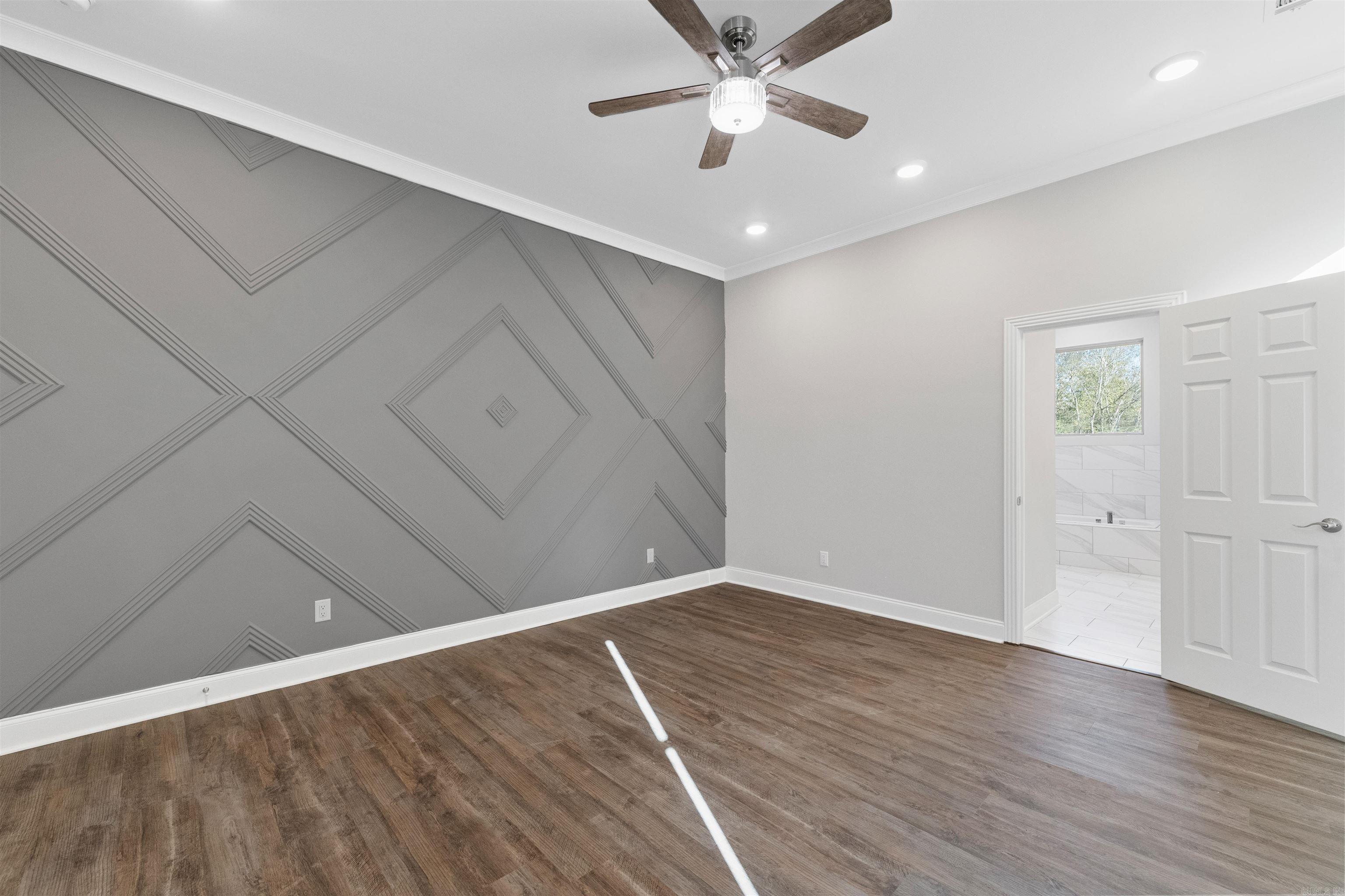 NORTH SHORE @ HURRICANE LAKE EST - Residential