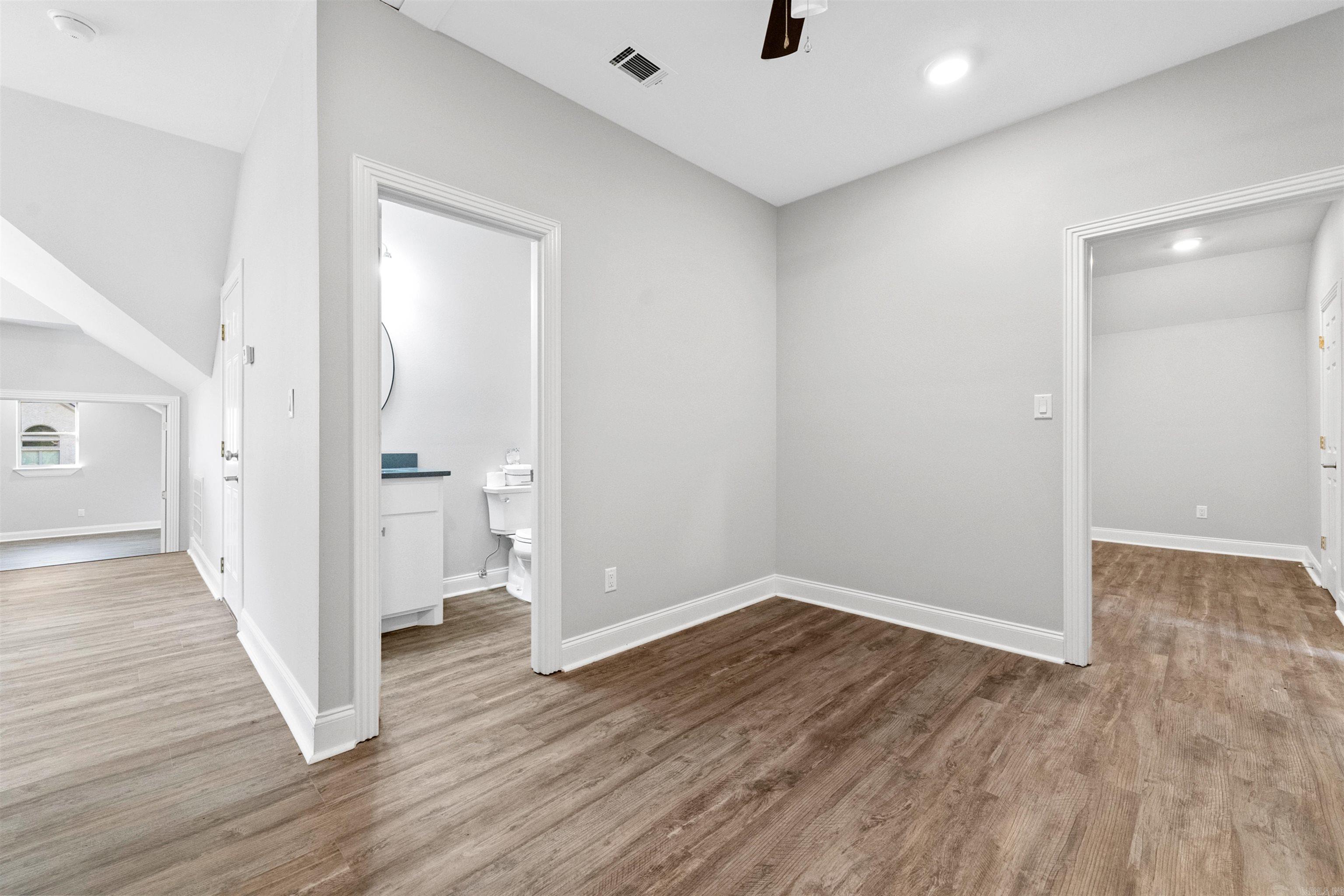 NORTH SHORE @ HURRICANE LAKE EST - Residential