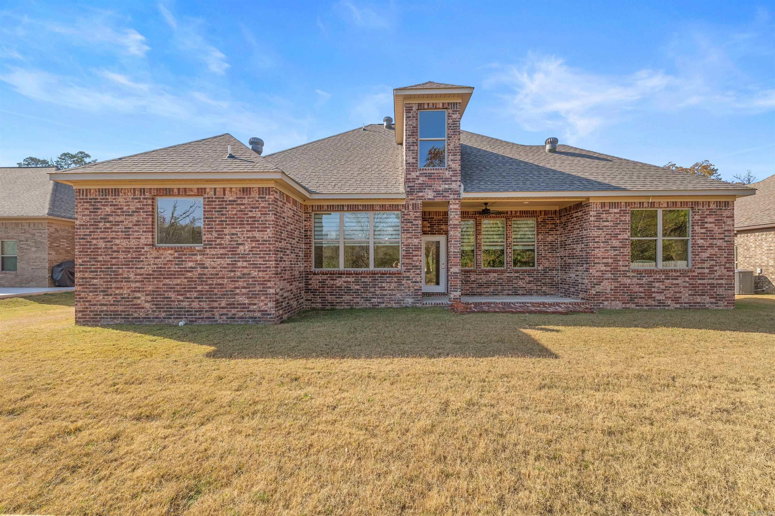 NORTH SHORE @ HURRICANE LAKE EST - Residential