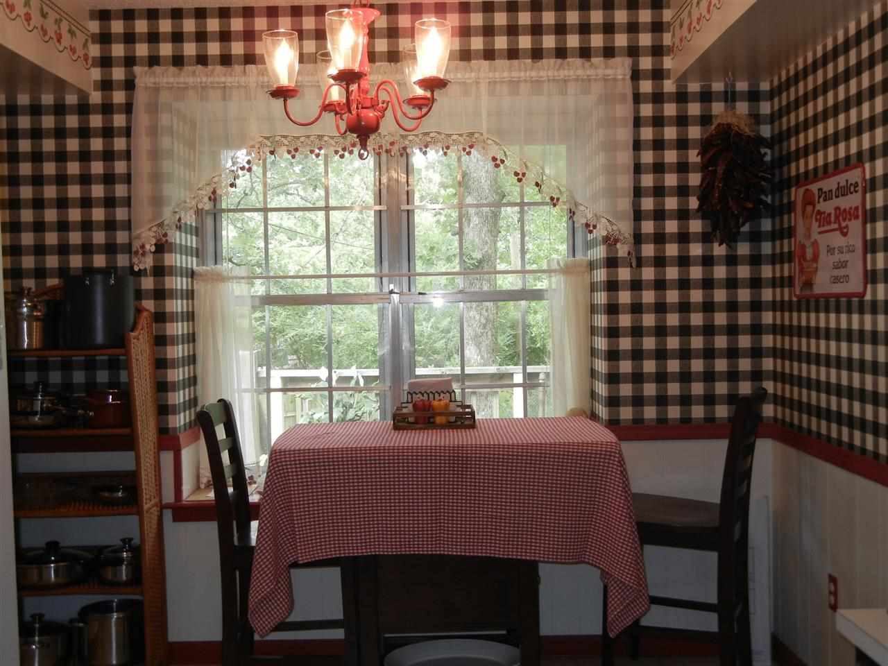 Marlowe Manor - Residential