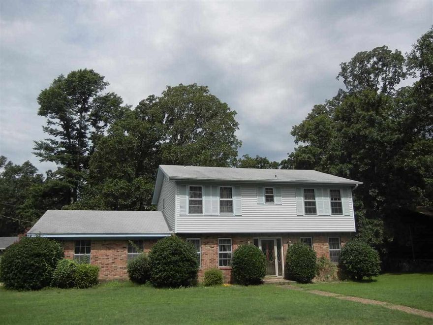 Perfect family home 4 bedrooms/ 2.5 bathrooms. Huge level lot, fully fenced. 2 Living areas. Eat in kitchen. Formal dining. Laundry room. Great storage. New paint. Close to everything- neighborhood pool