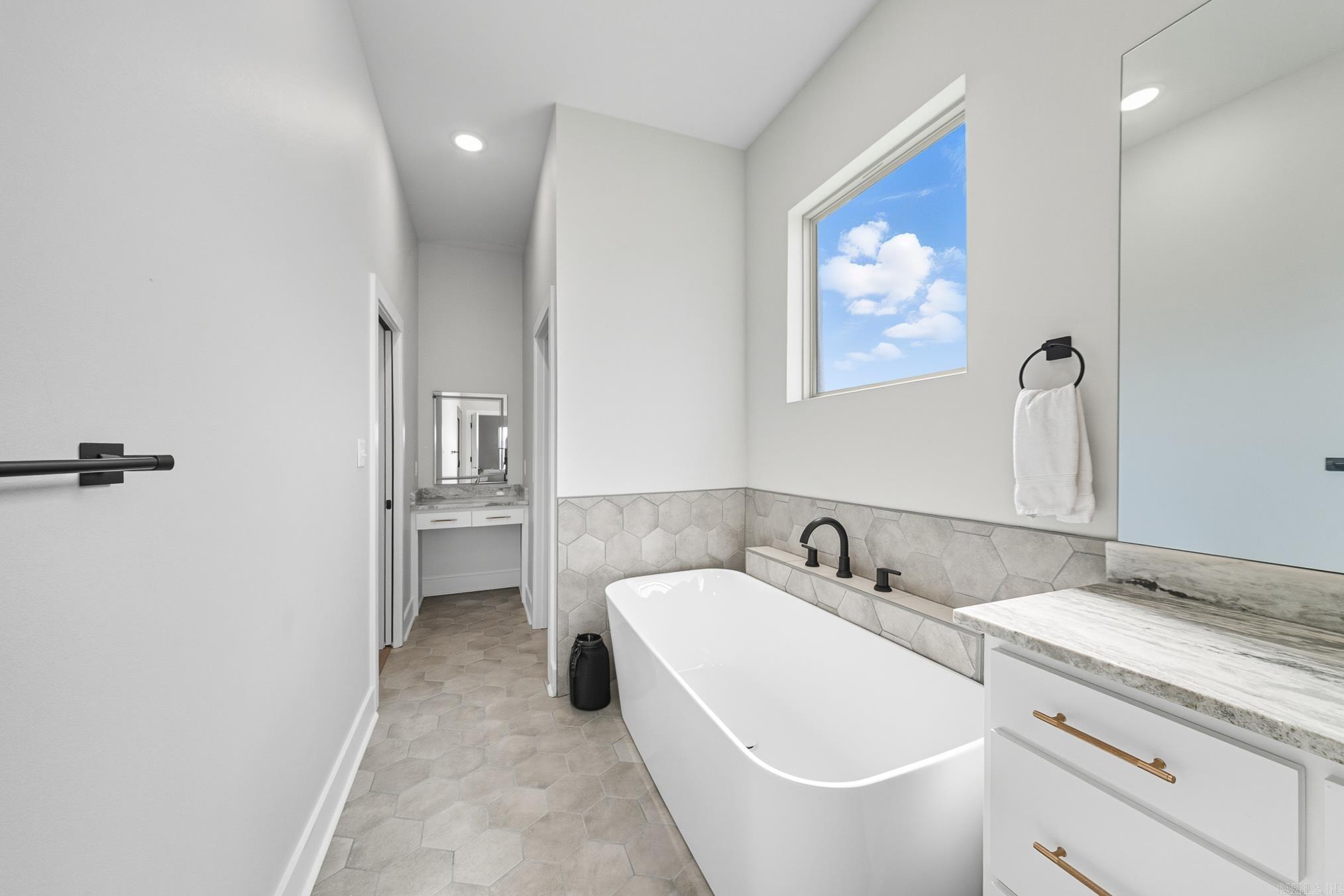 GREYSTONE - Residential