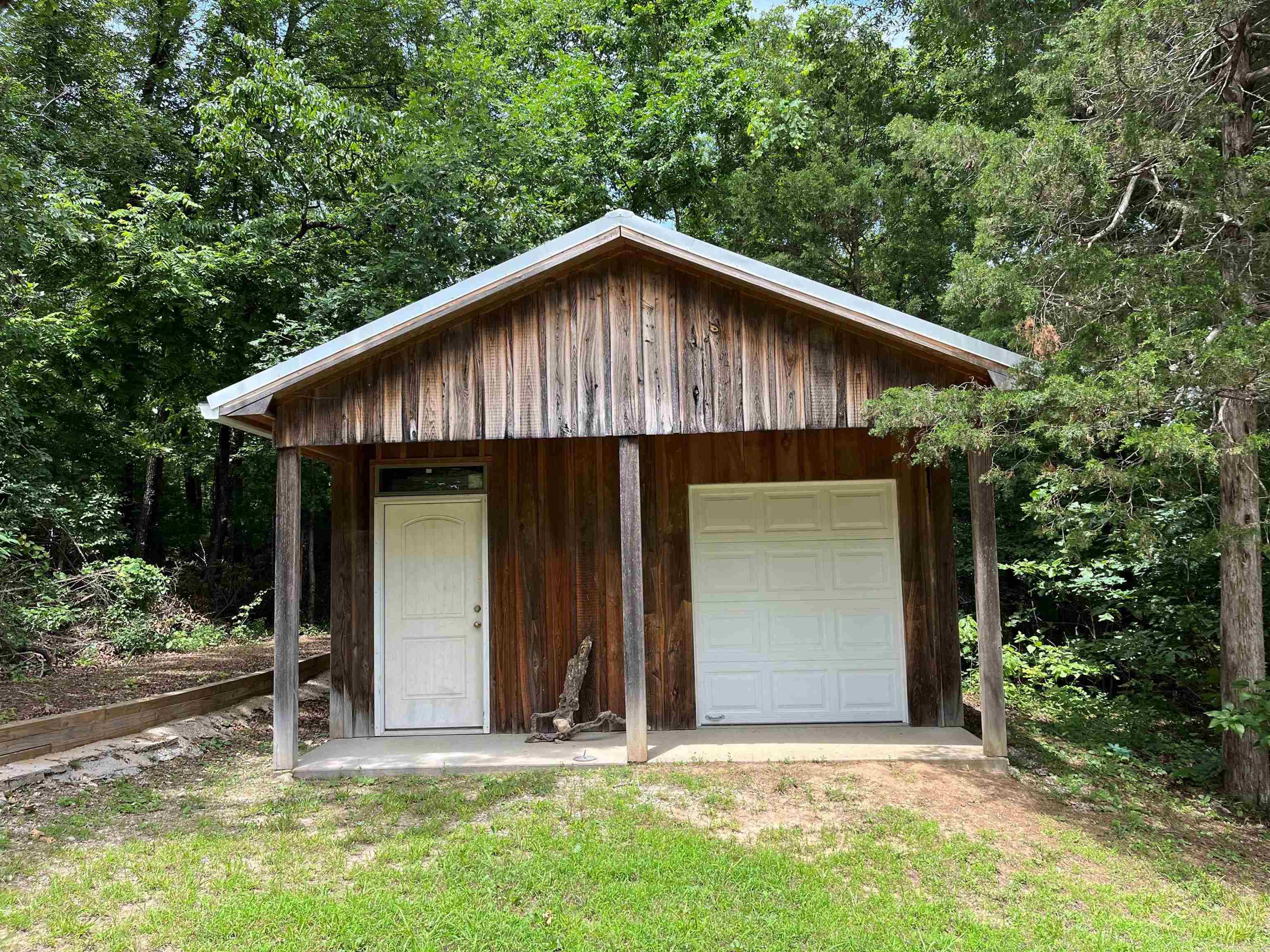 HERITAGE OAKS - Residential