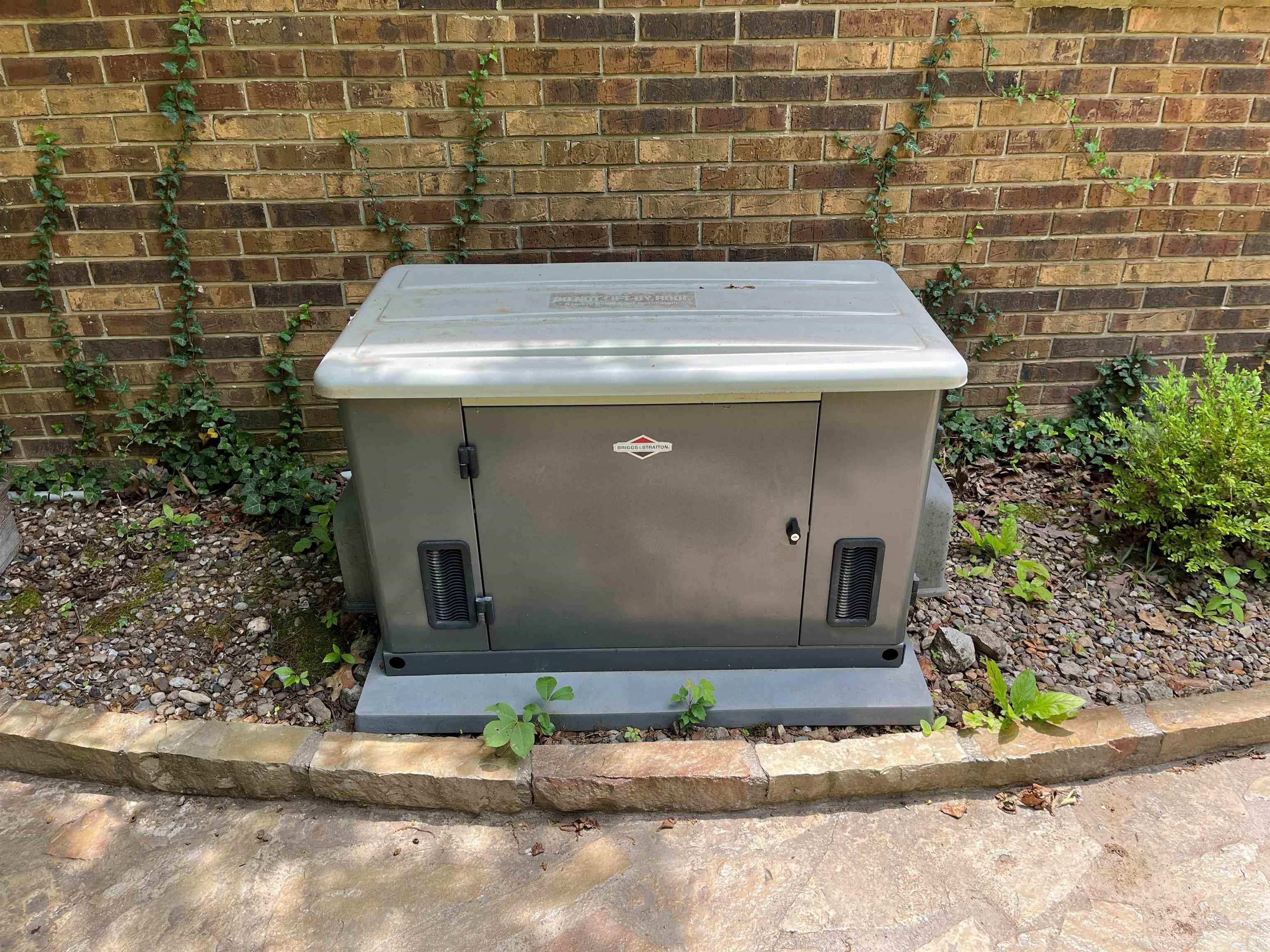 HERITAGE OAKS - Residential