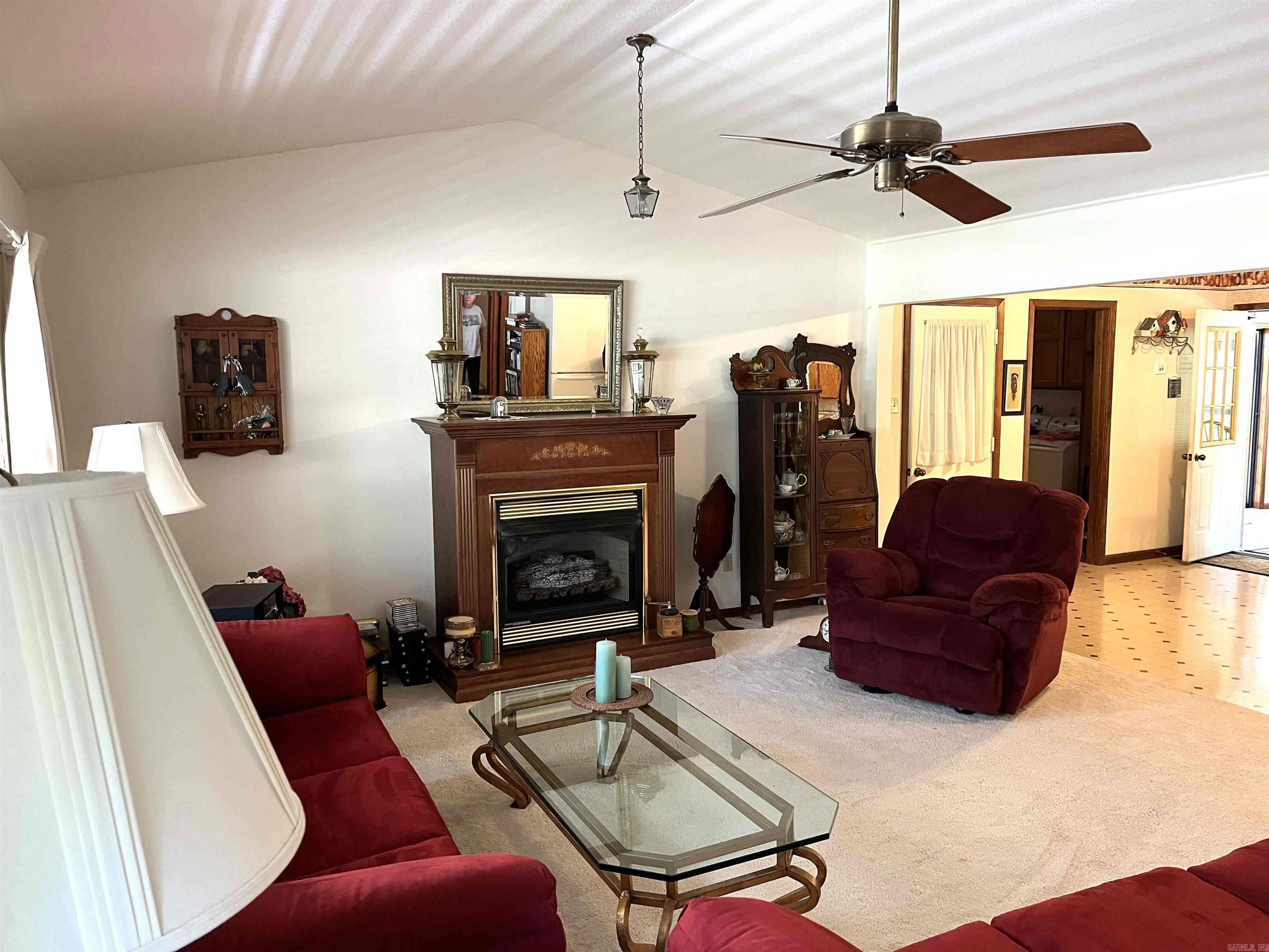 HERITAGE OAKS - Residential